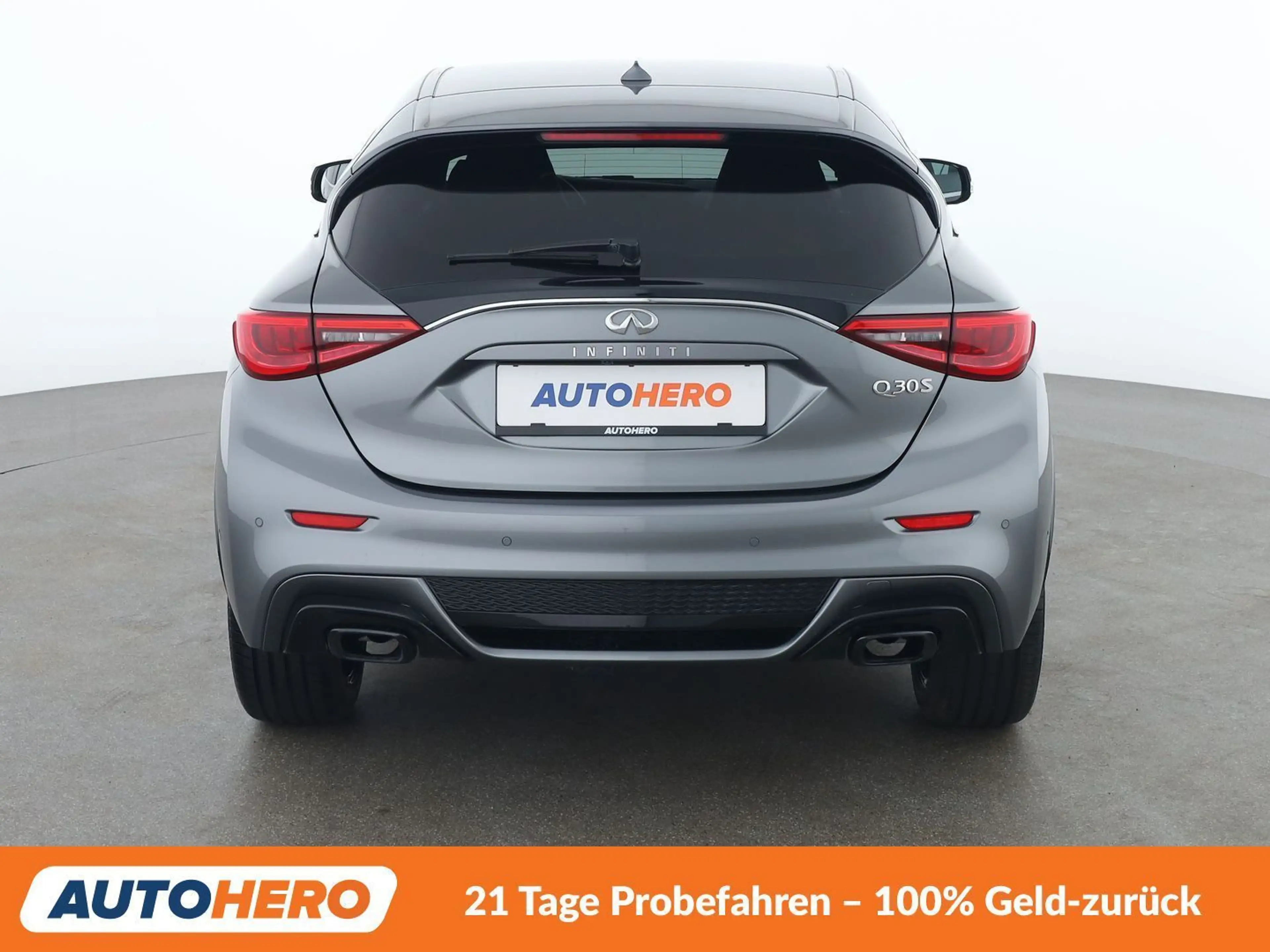 Infiniti Q30 1.6 Sport — photo 5