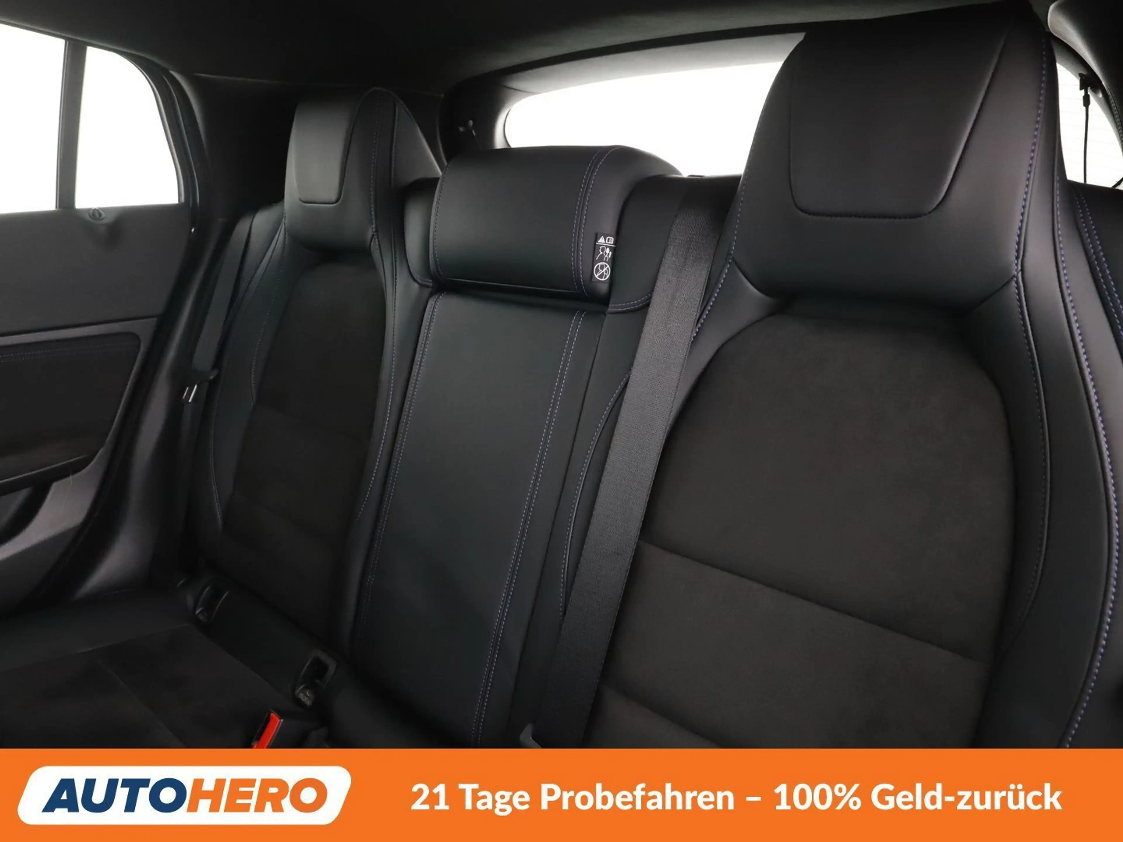 Infiniti Q30 1.6 Sport — photo 14