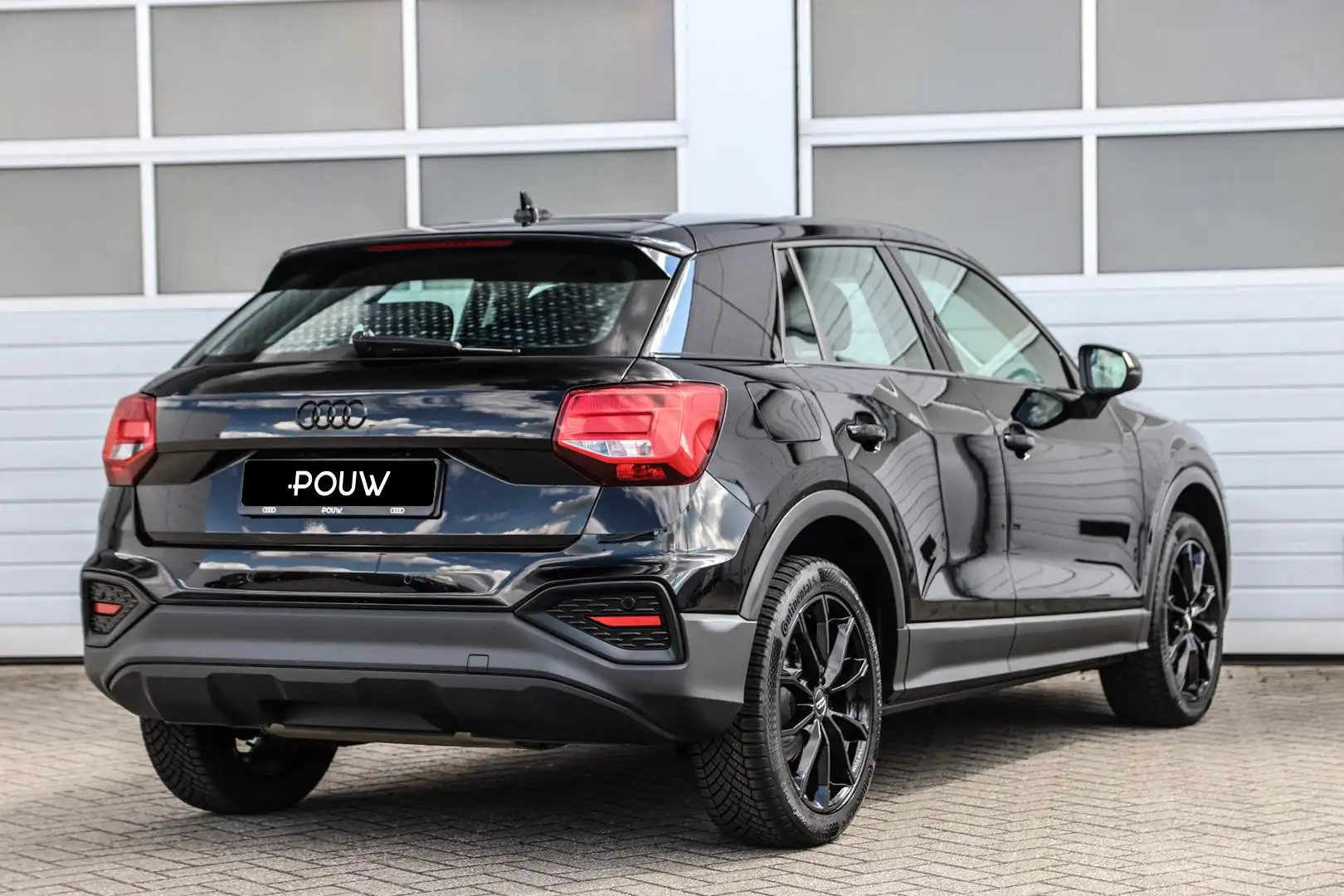Audi Q2 35 TFSI 150pk S-tronic Pro Line | 18" LMV | MMI Na Zwart - 2
