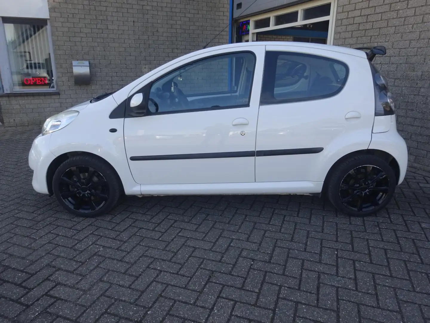 Citroen C1 1.0-12V Ambiance 5 deurs Wit - 2