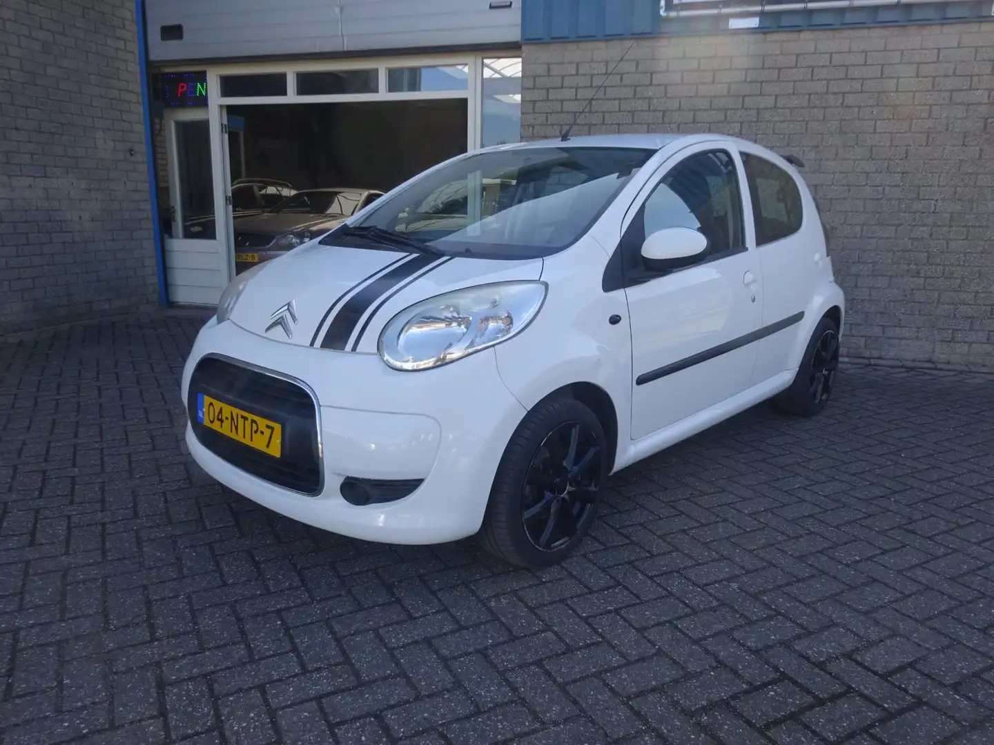 Citroen C1 1.0-12V Ambiance 5 deurs Wit - 1