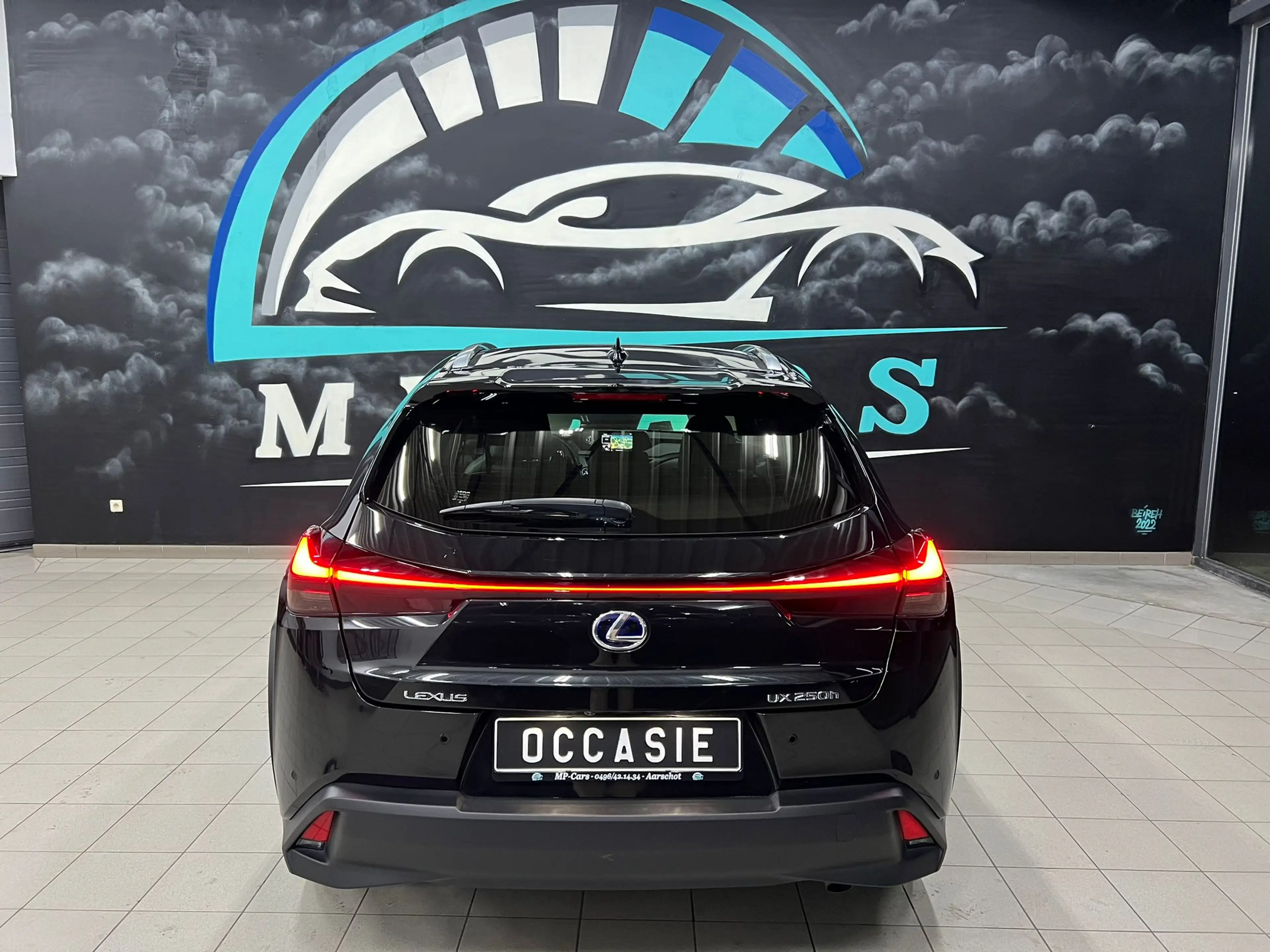 Lexus UX 250h UX 250h 2.0i FWD Black Line — photo 7