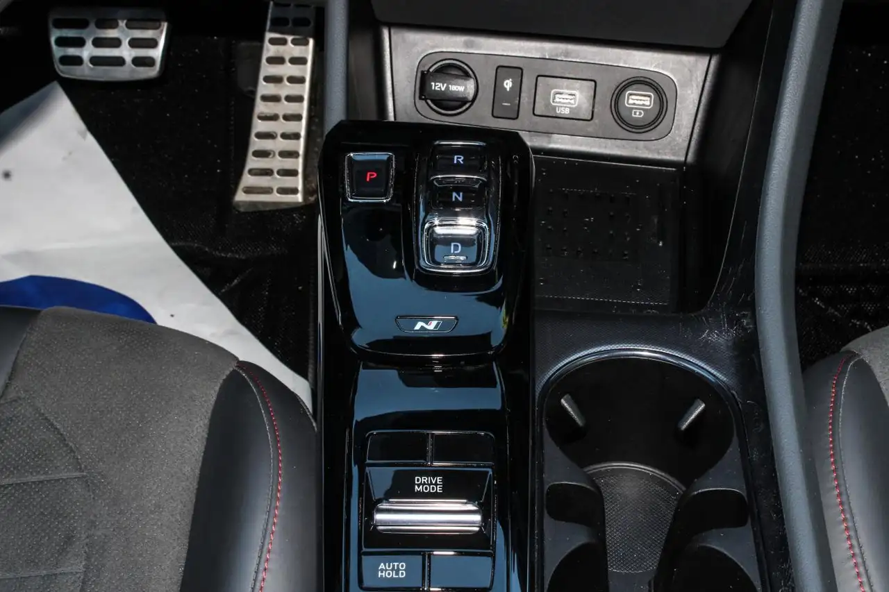 Hyundai SONATA снимка Hyundai SONATA