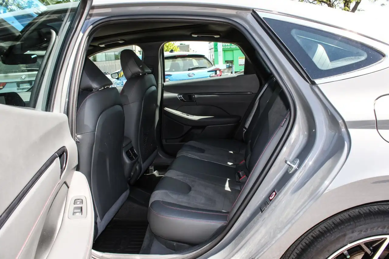 Hyundai SONATA снимка Hyundai SONATA