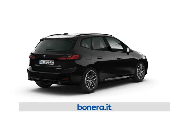 BMW 2 Series view 3
