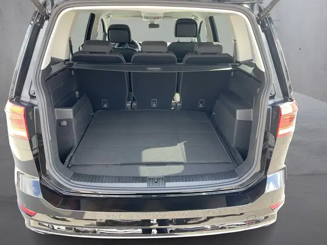Volkswagen Touran view 15