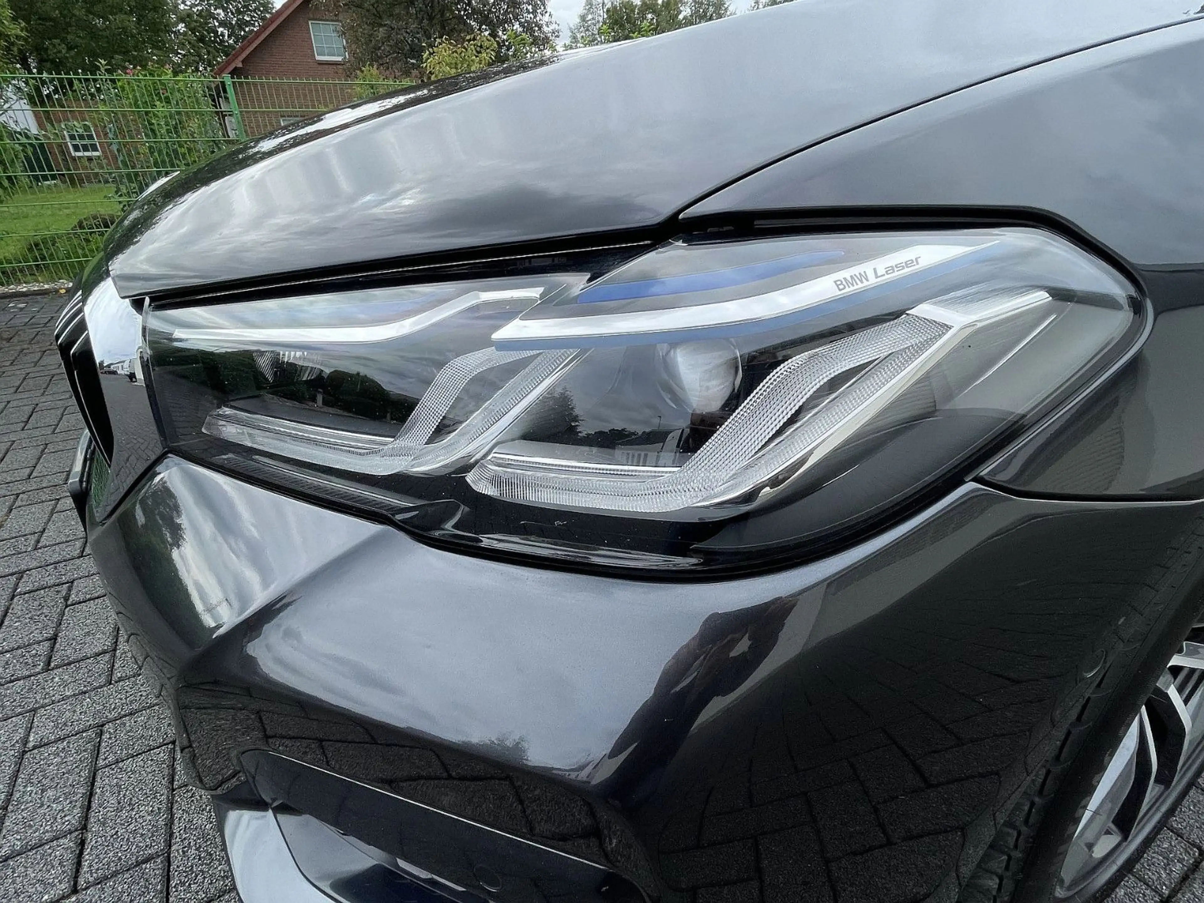 BMW 520 xdA M Sport KOMFS*SITZBLFT*PANO*AHK*LASER*HUD — photo 8
