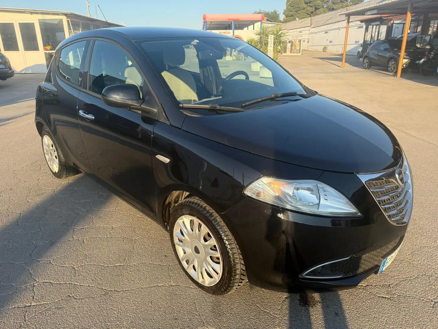 Lancia Ypsilon Ypsilon III 2011 1.3 mjt Gold s Nero - 1
