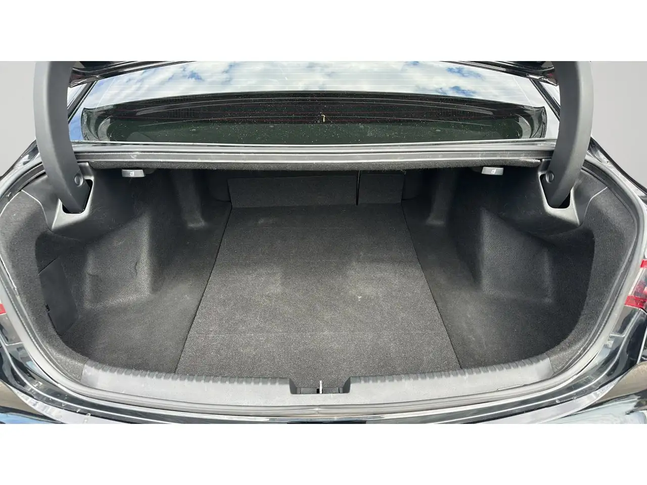 Acura TLX снимка Acura TLX