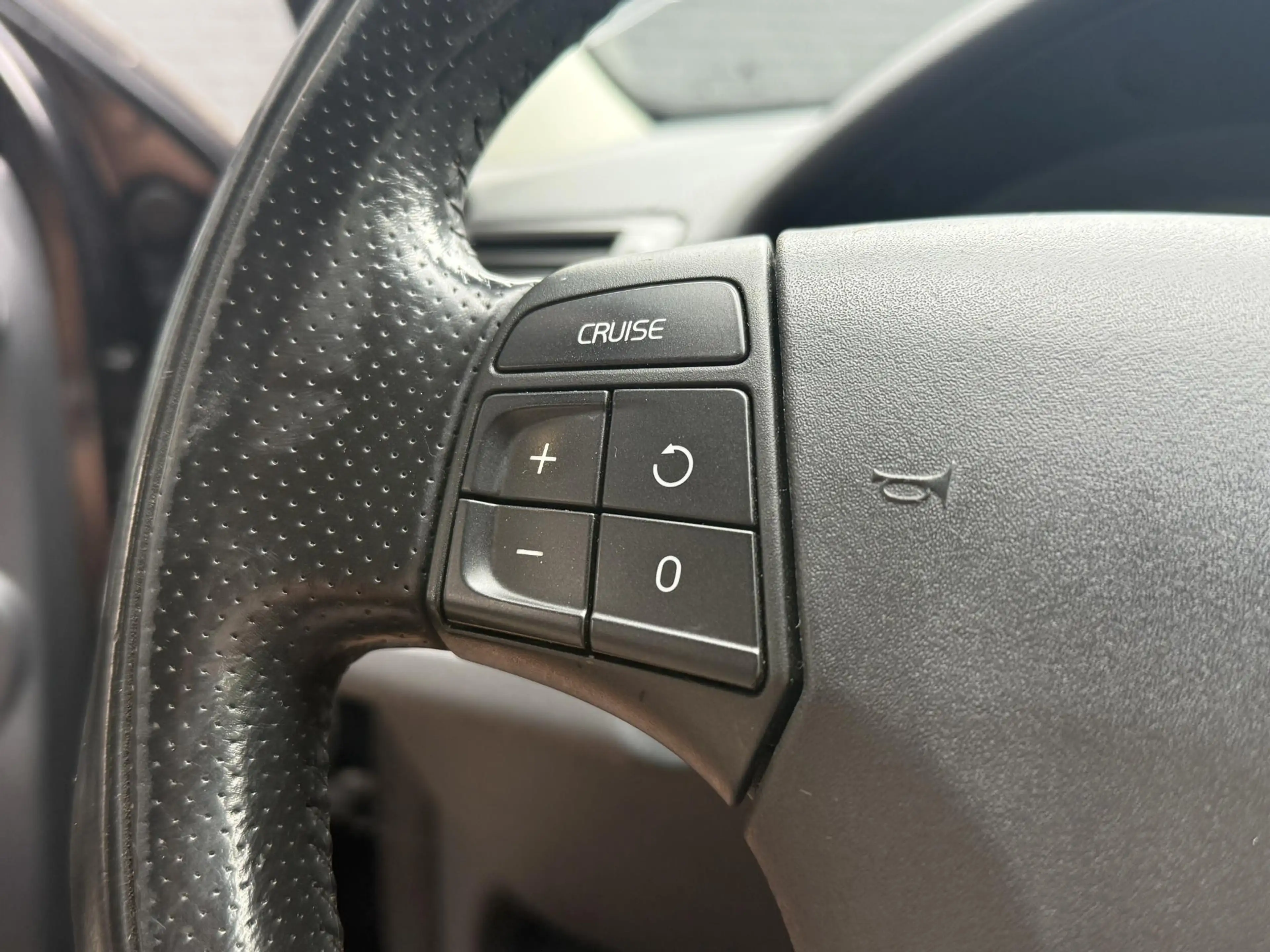 Volvo C30 2.0 R-Design 145PK l Airco l Cruise — photo 5