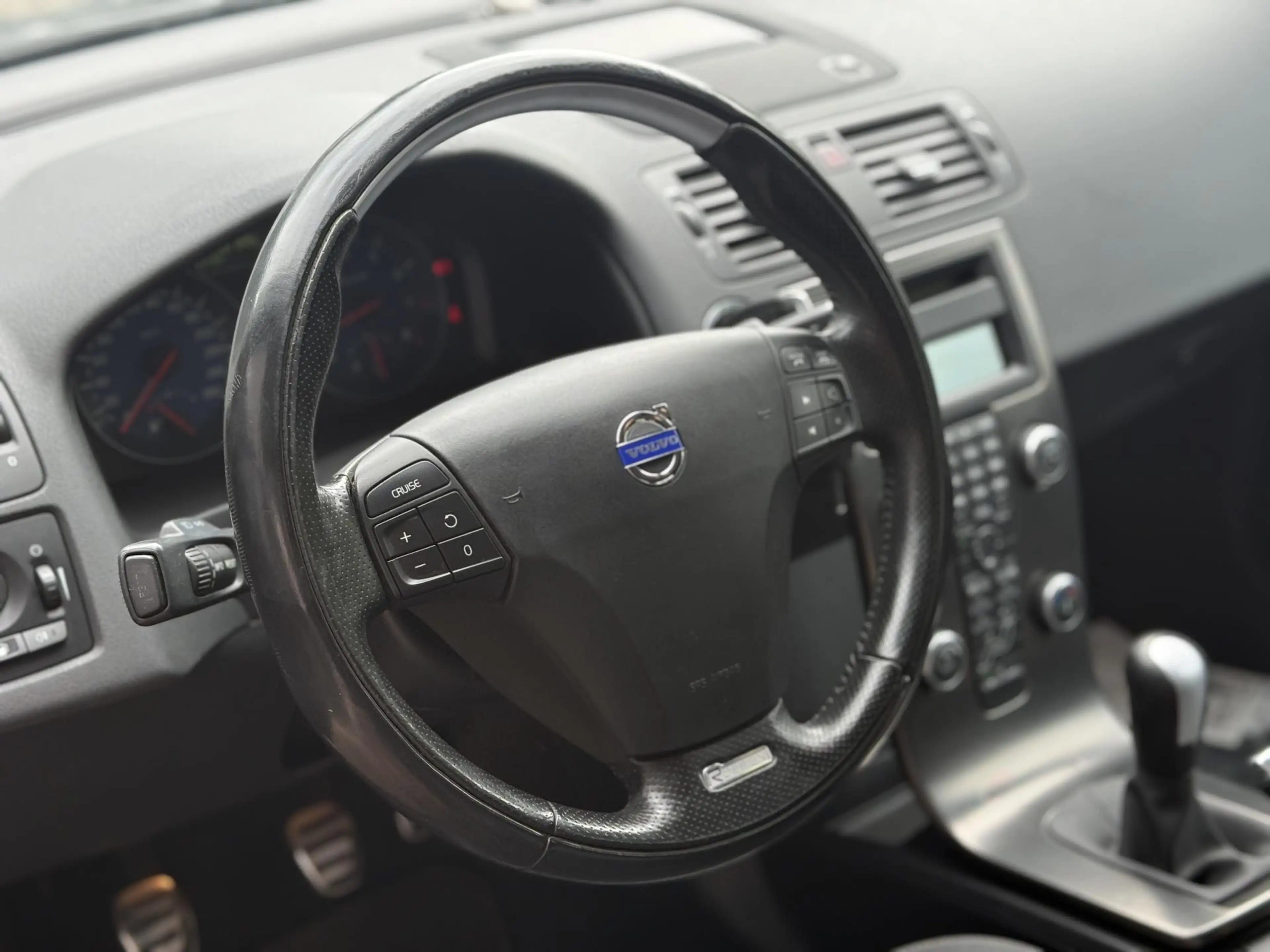 Volvo C30 2.0 R-Design 145PK l Airco l Cruise — photo 3