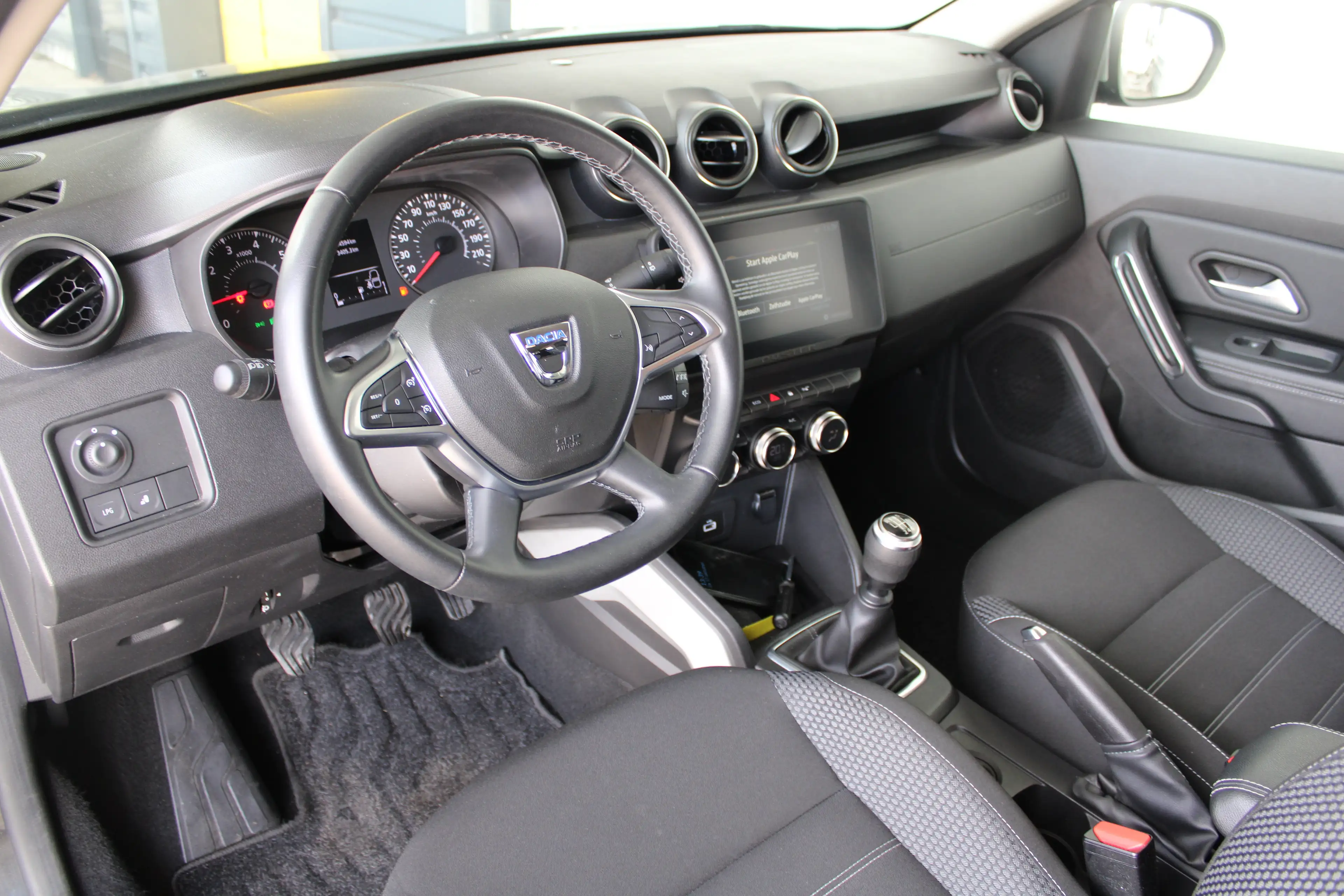 Dacia Duster 1.0 TCe Bi-Fuel Prestige | 1500 kg trekgewicht | N — photo 16