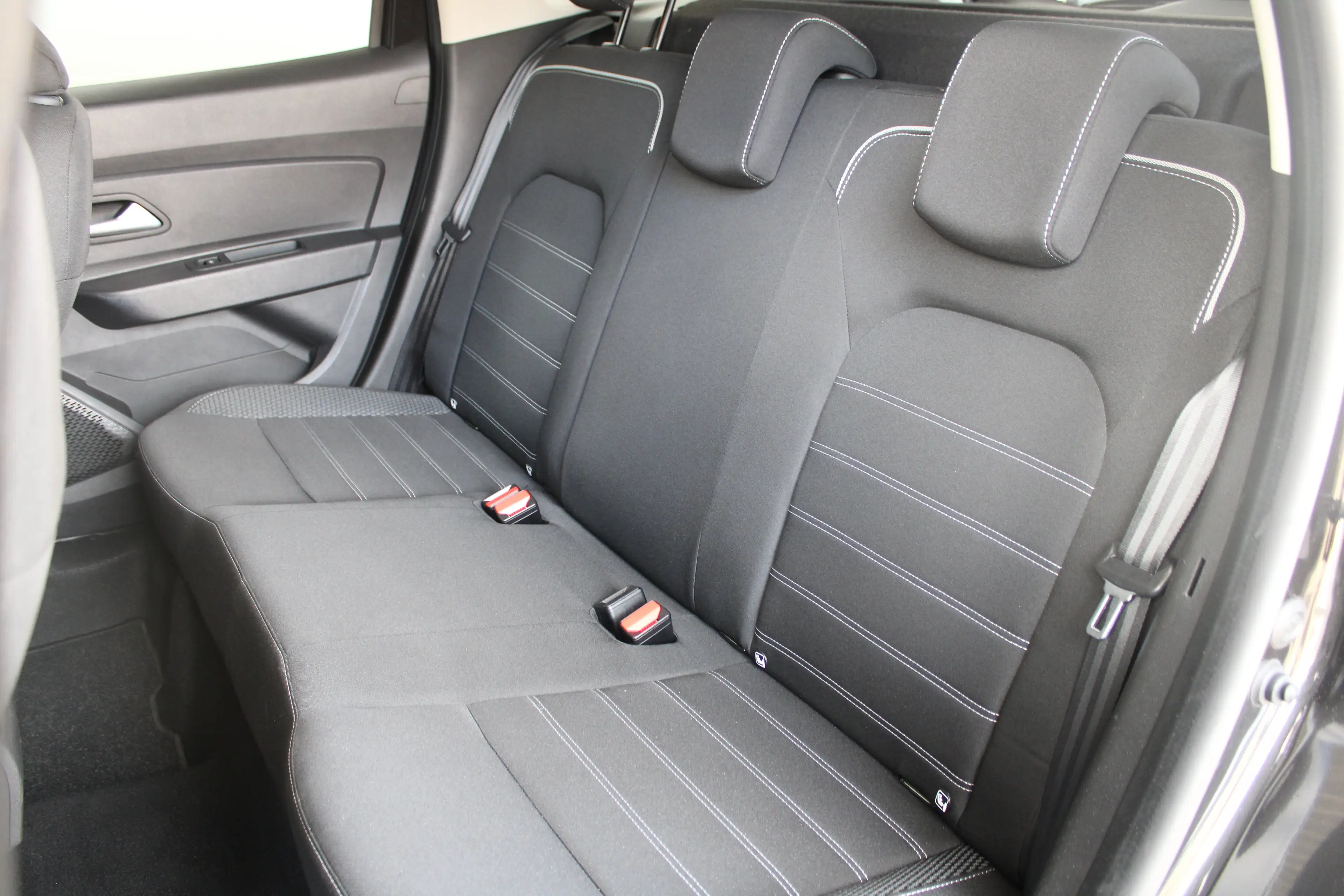 Dacia Duster 1.0 TCe Bi-Fuel Prestige | 1500 kg trekgewicht | N — photo 15
