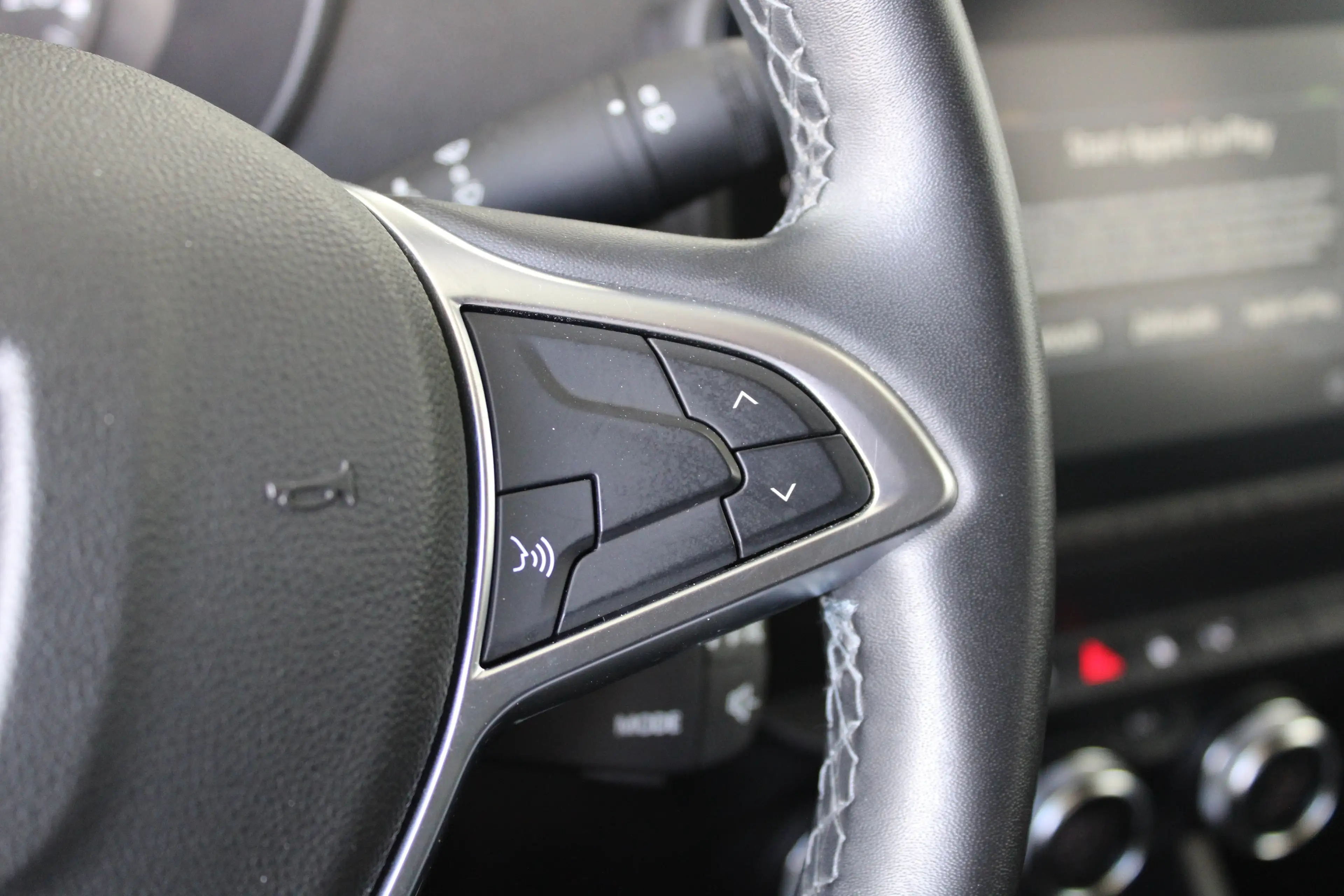 Dacia Duster 1.0 TCe Bi-Fuel Prestige | 1500 kg trekgewicht | N — photo 23