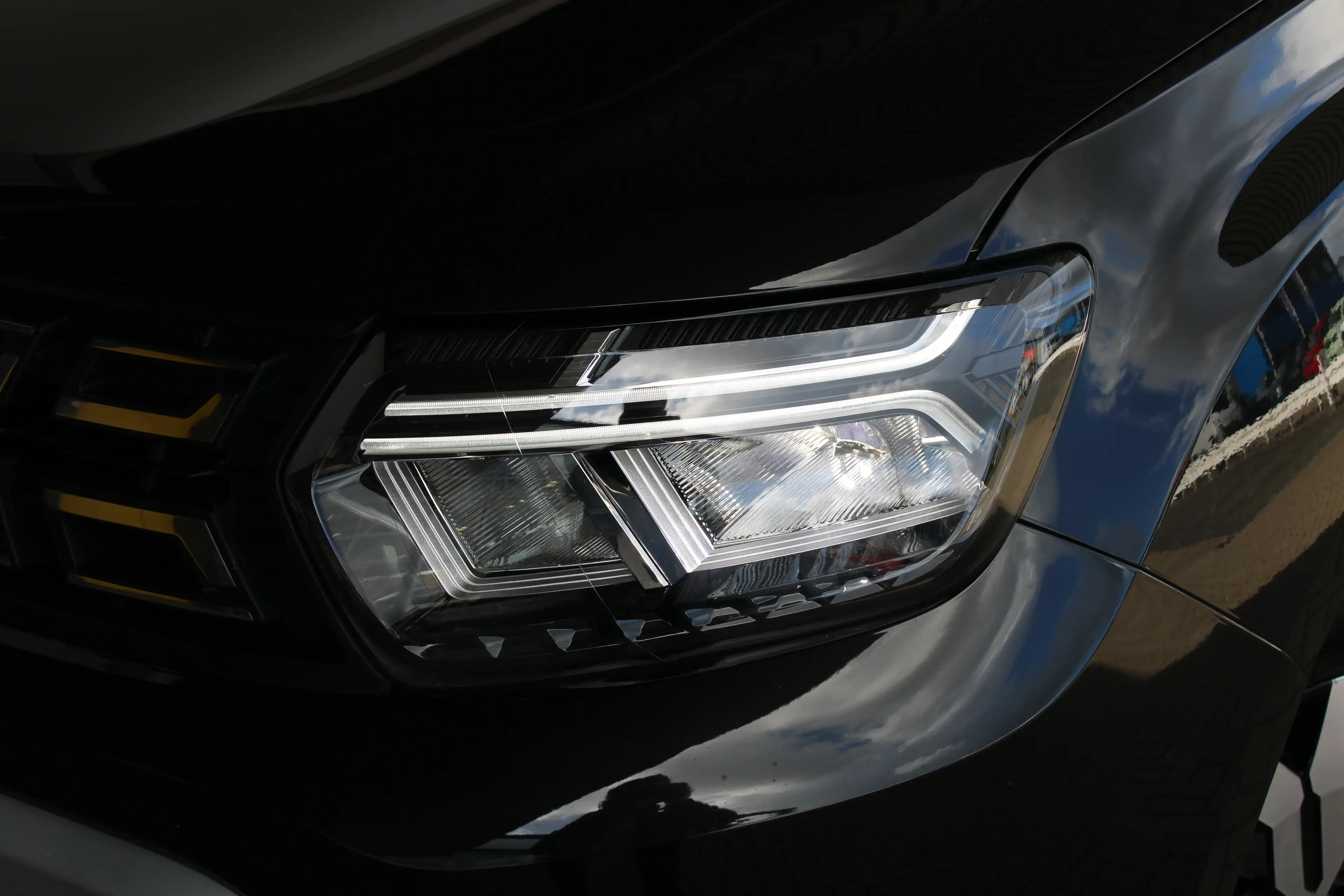 Dacia Duster 1.0 TCe Bi-Fuel Prestige | 1500 kg trekgewicht | N — photo 30