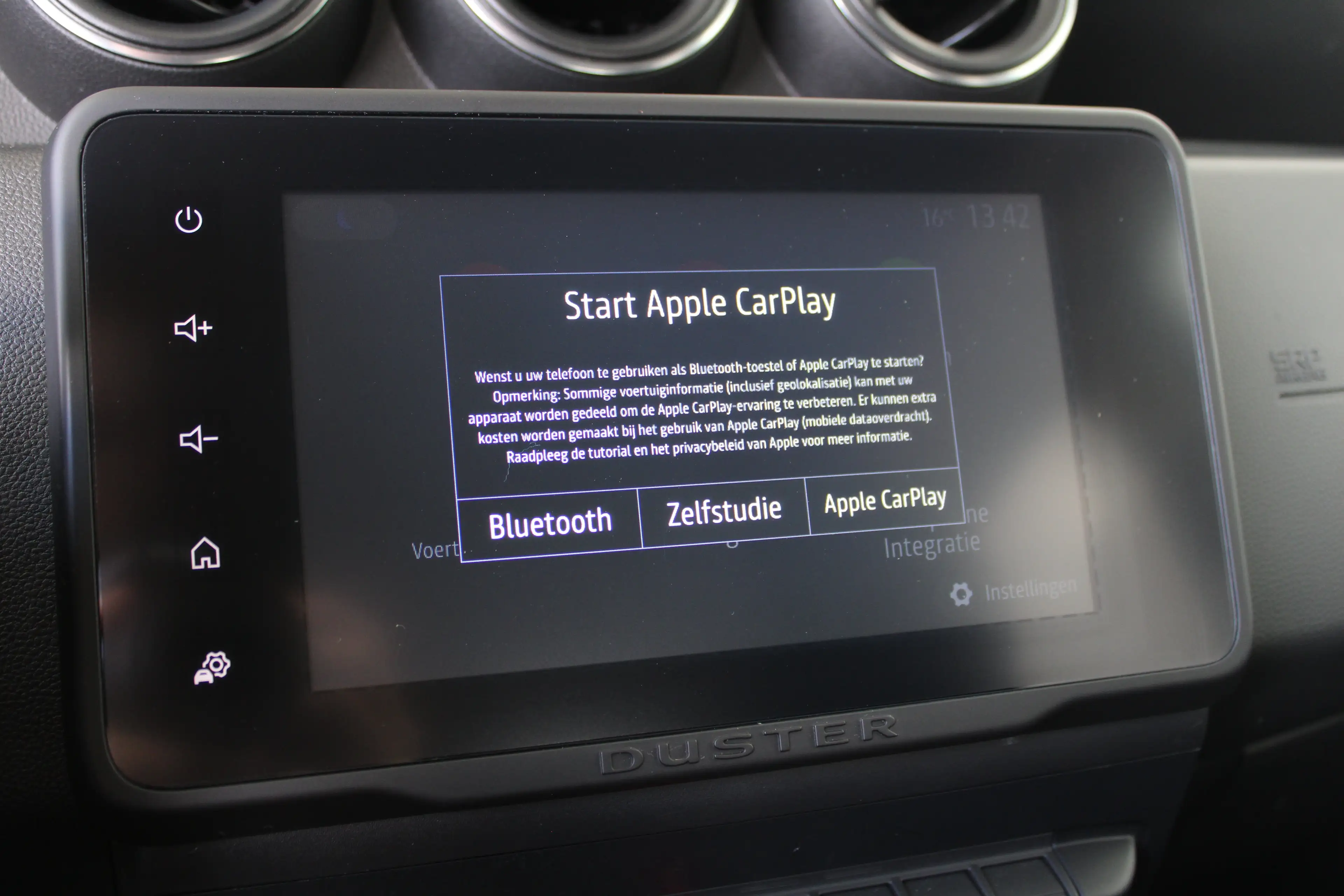 Dacia Duster 1.0 TCe Bi-Fuel Prestige | 1500 kg trekgewicht | N — photo 22