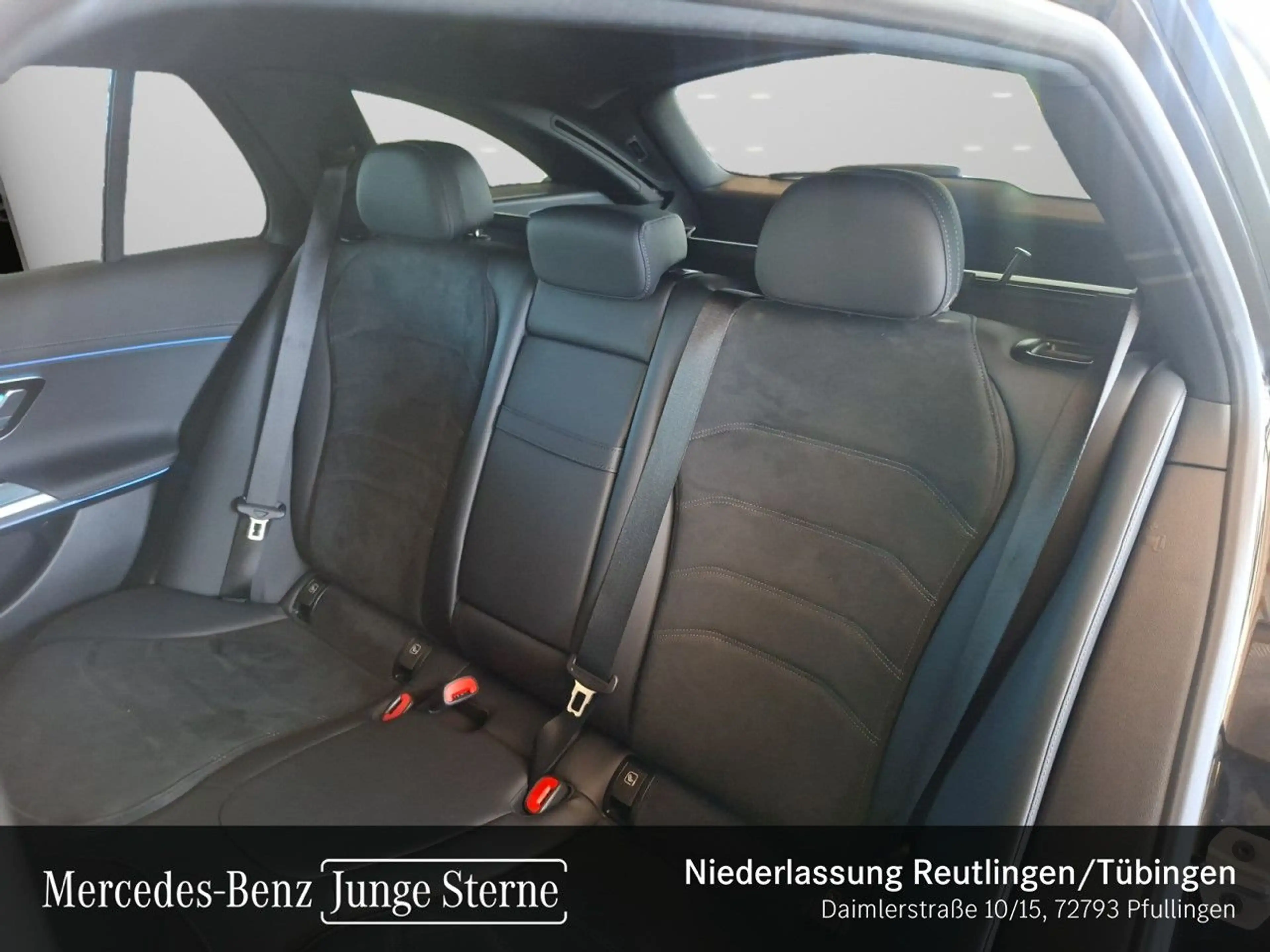 Mercedes-Benz E 200 T AMG Pano LED AHK Night Kamera Spurhalt-Ass — photo 11