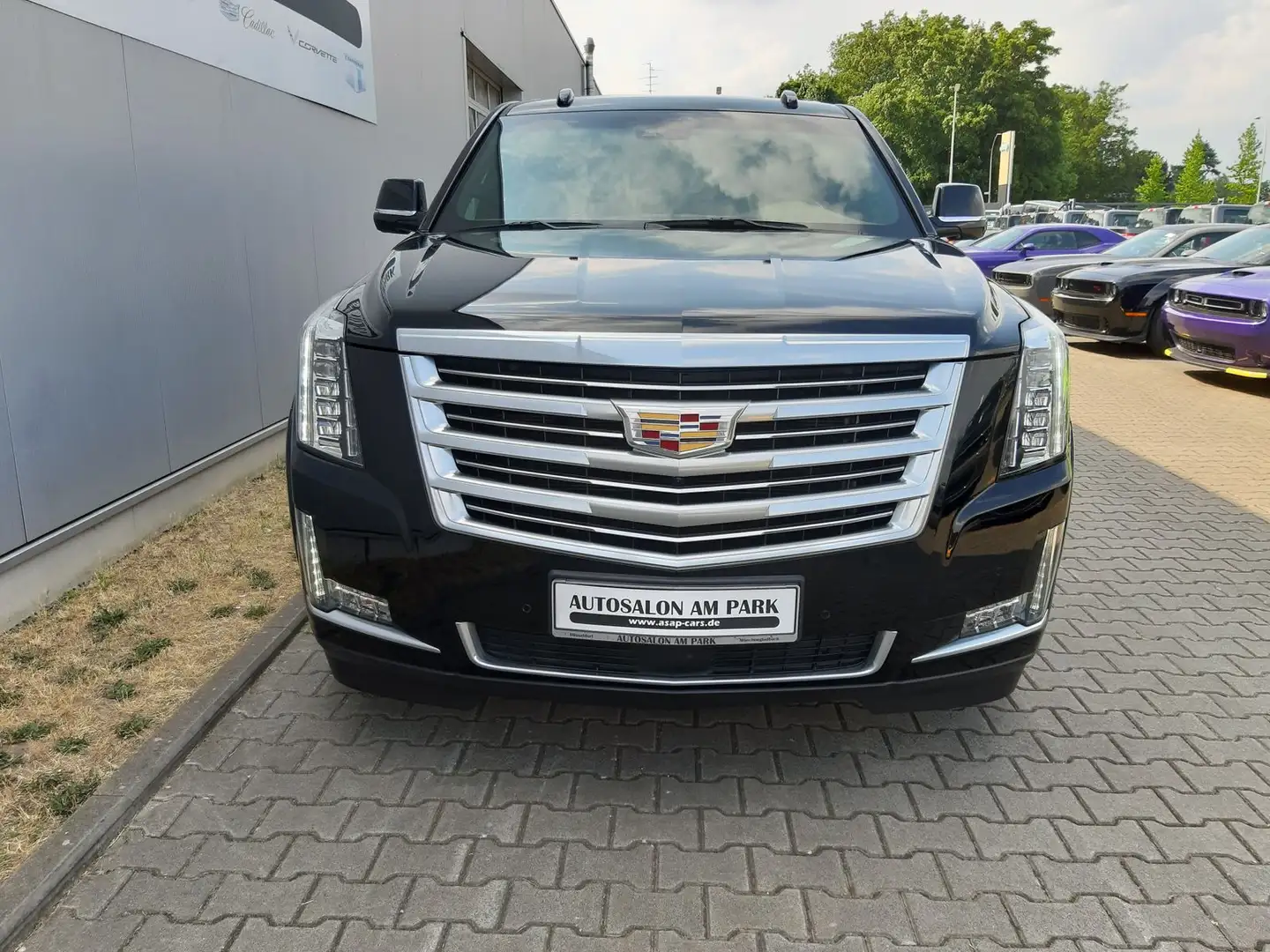 Cadillac Escalade ESV Sport Platinum 6,2 V8 AWD Noir - 2