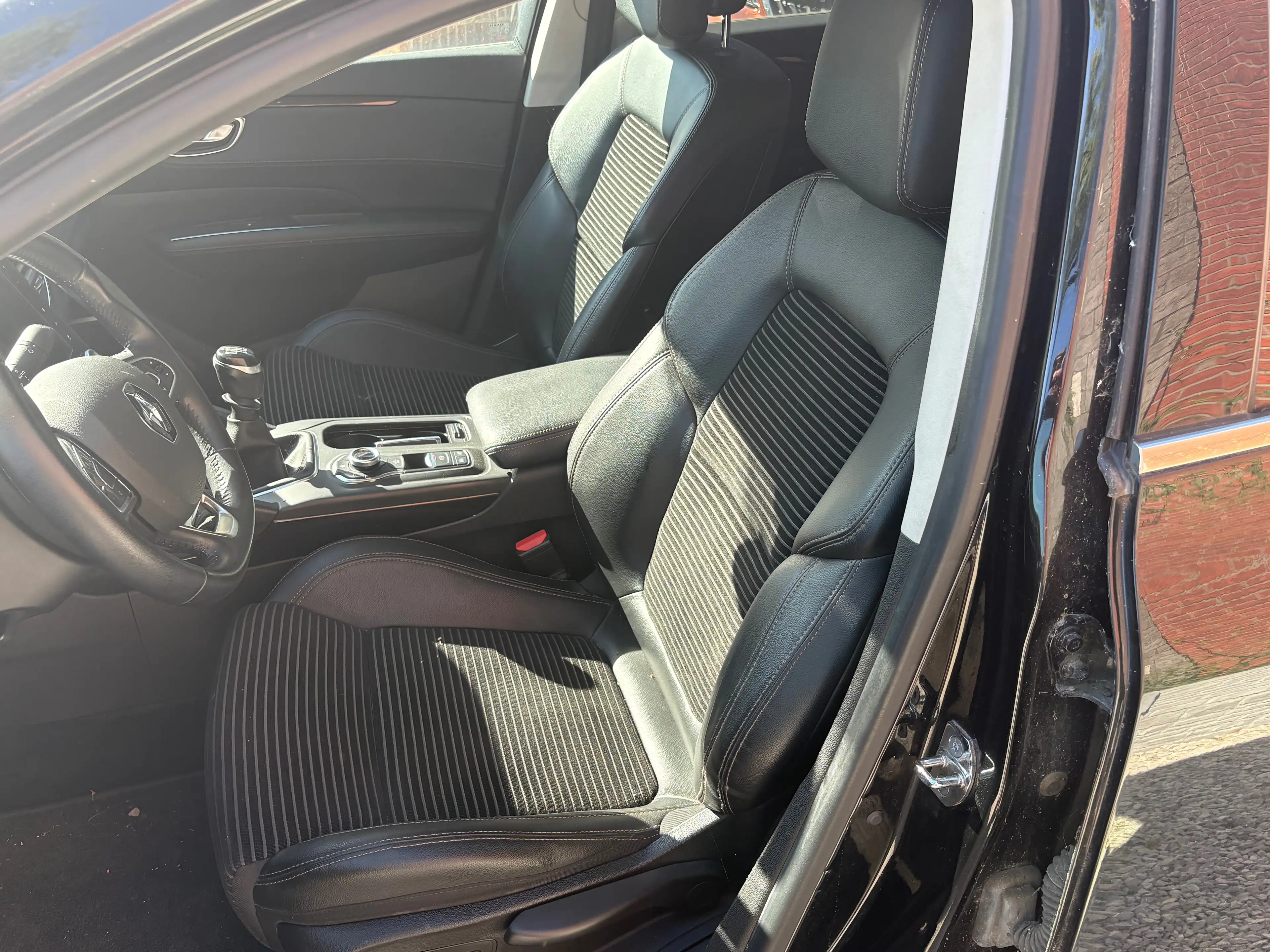 Renault Talisman Talisman 1.5 dCi accidenté ongeval. — photo 8