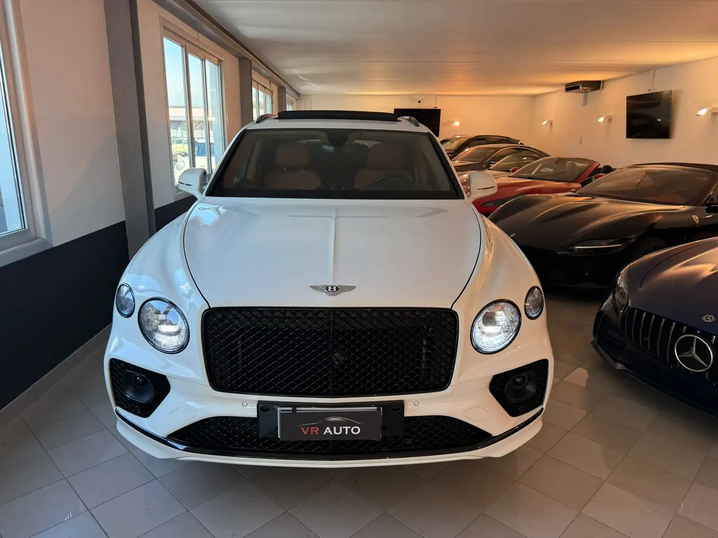Bentley Bentayga 4.0 V8 auto iva deducibile ultimo service 07/2025 Blanc - 2
