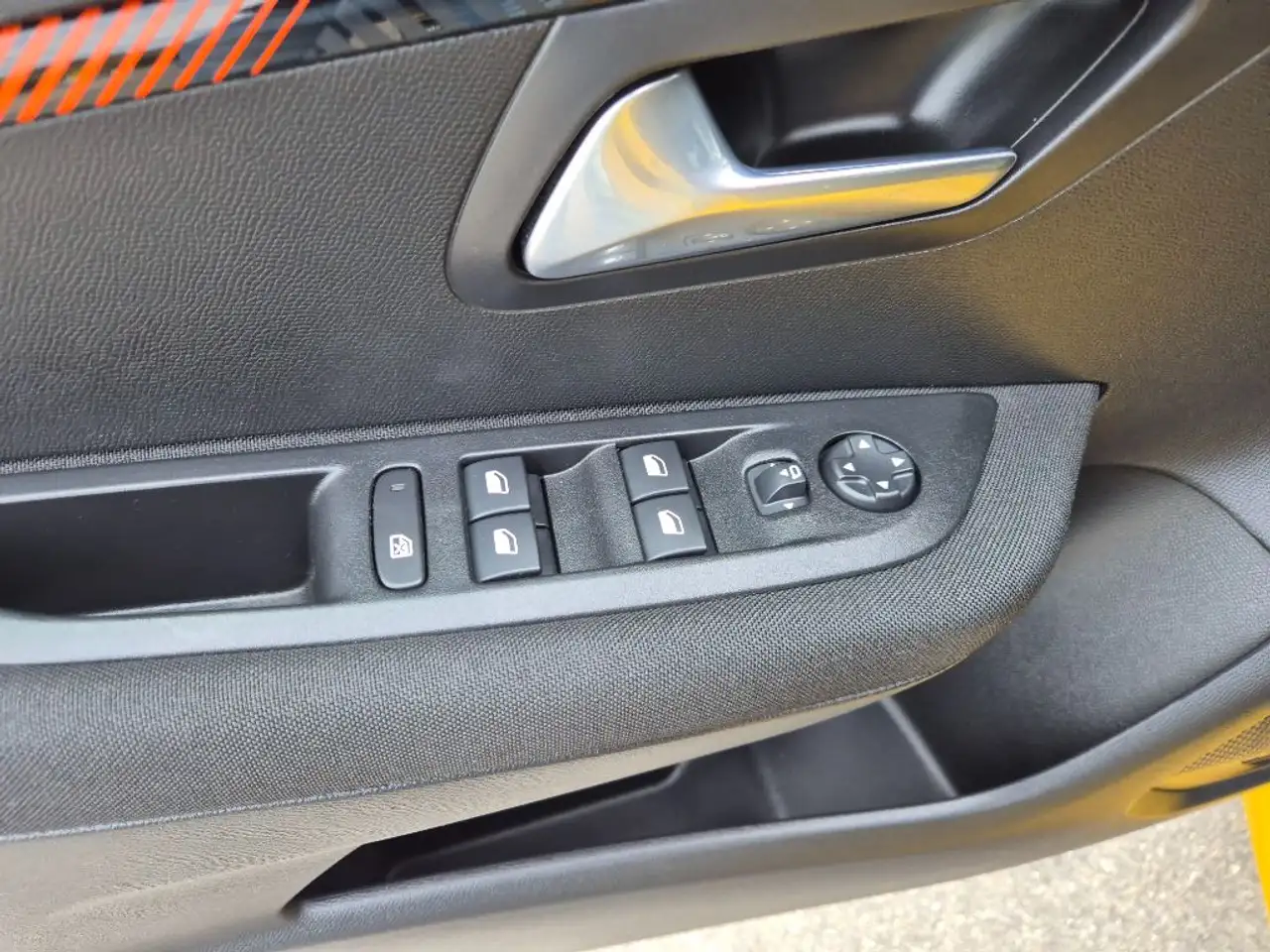 Peugeot 208 Elektro 136 Active Pack CCS+LED+KLIMAAUT., миниатюра 19