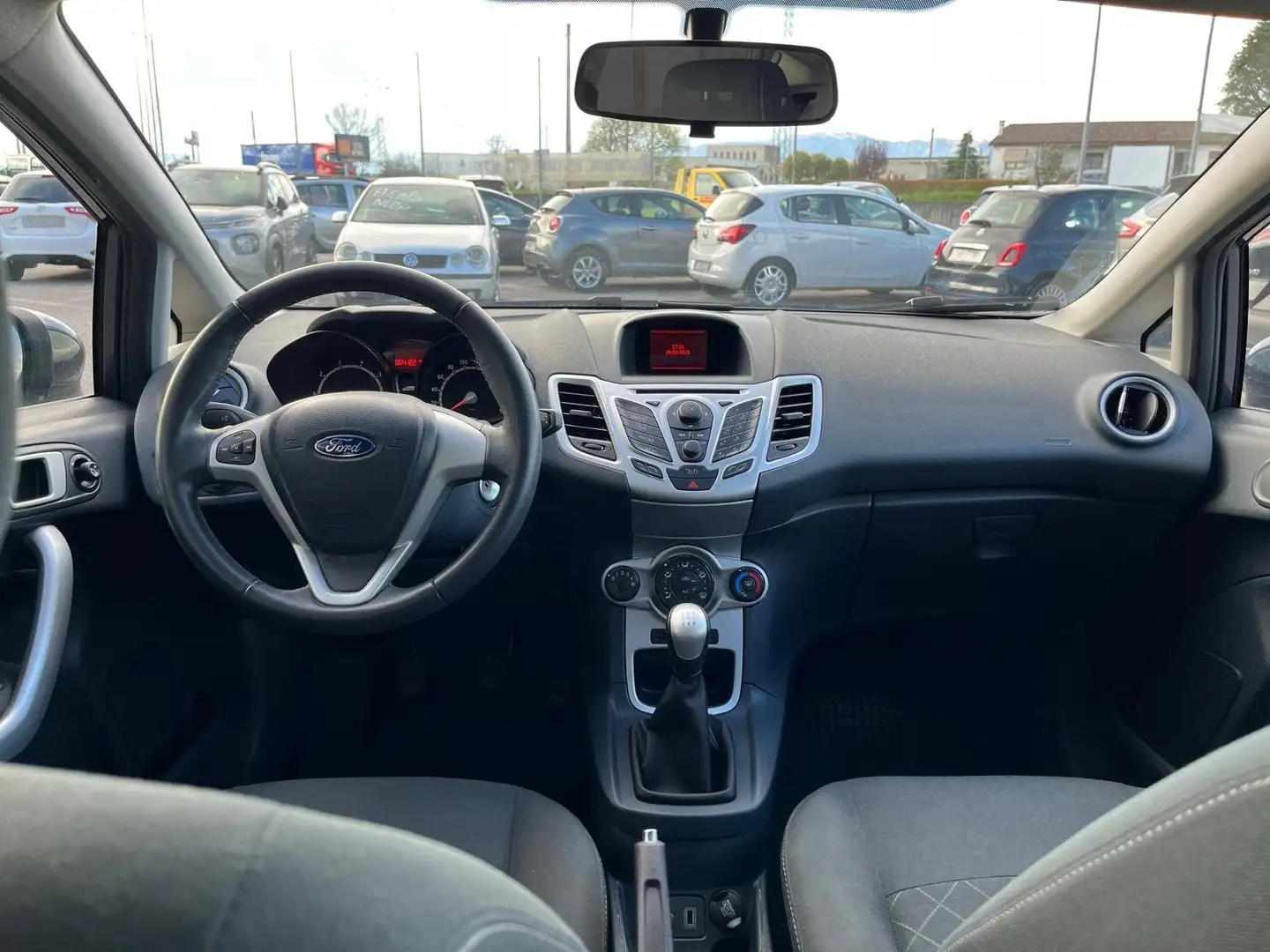 Ford Fiesta 5p 1.2 82CV (NEOPATENTATI) SEDILI RISCALDATI Grigio - 2