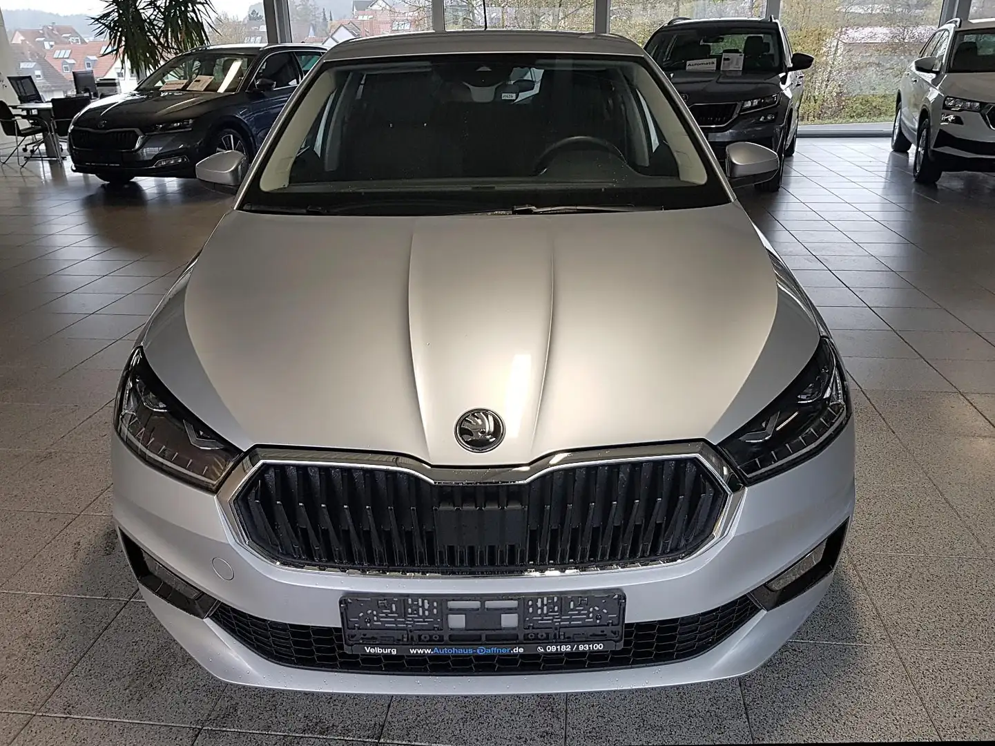 Skoda Fabia 5tg. 4 TSI STYLE  SmartLink Sitzheiz LED Silber - 2