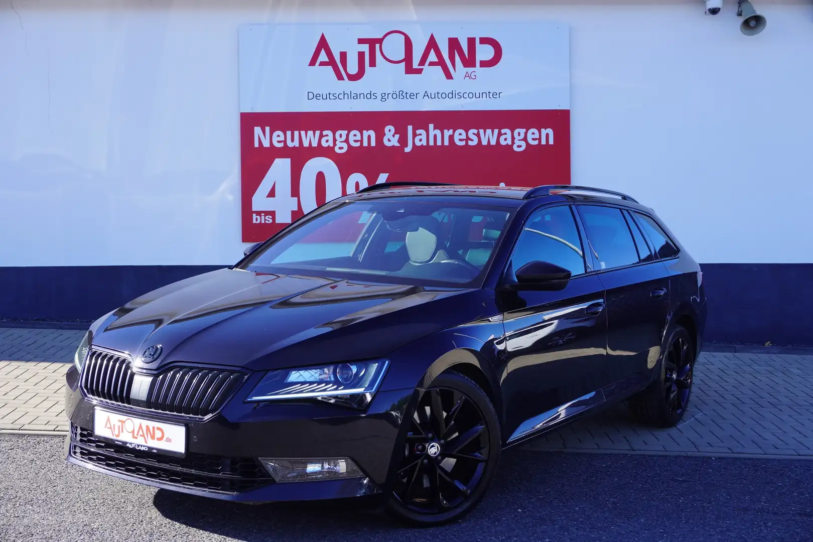 Skoda Superb Combi 2.0 Sportline 4x4 Navi ACC Kamera Noir - 2