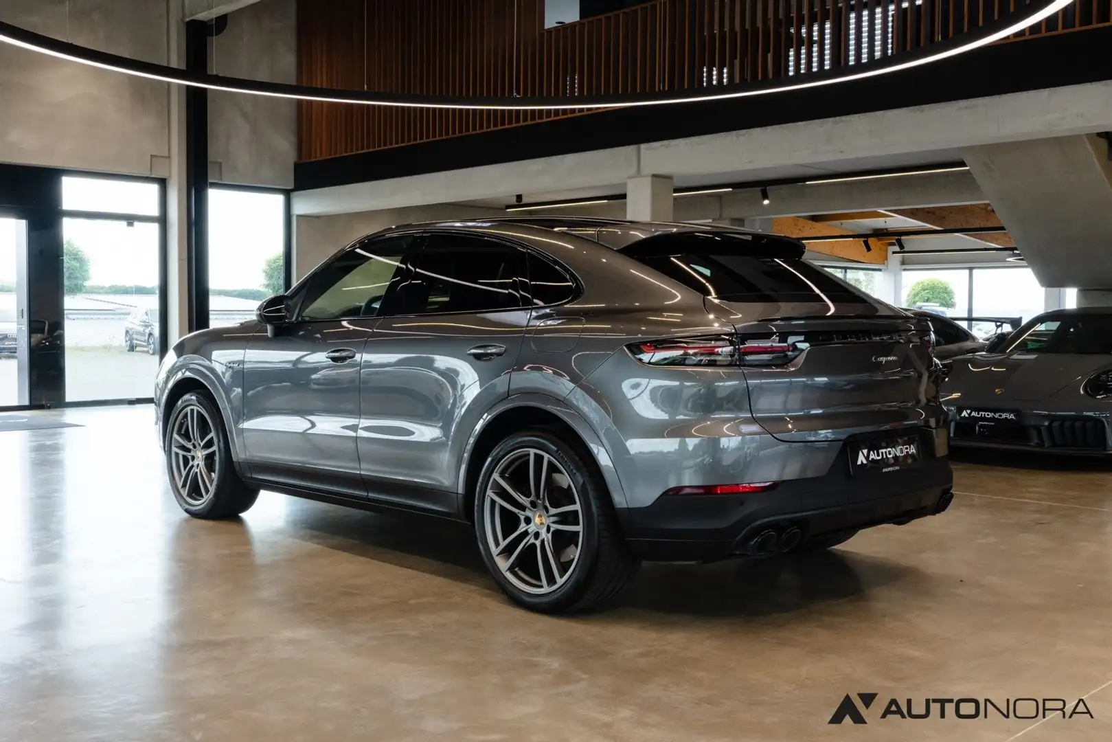 Porsche Cayenne Coupe E-Hybrid Sportabgas / Luftfederung Grau - 2