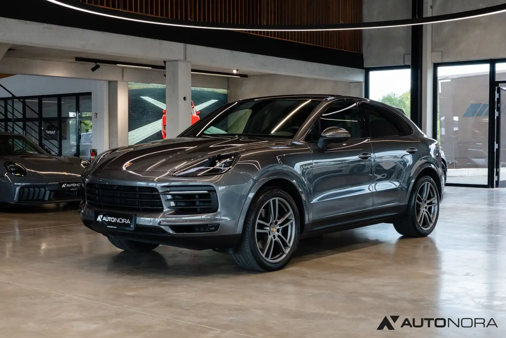 Porsche Cayenne Coupe E-Hybrid Sportabgas / Luftfederung Grau - 1