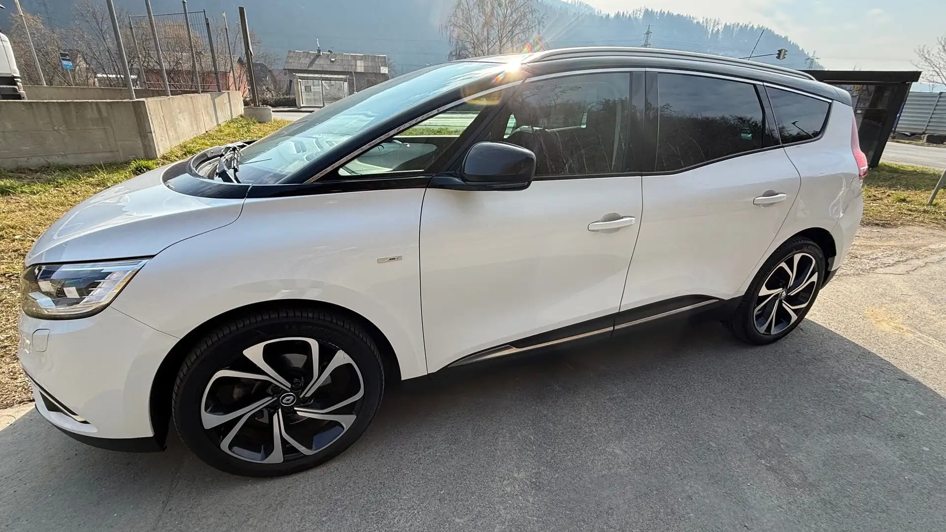 Renault Grand Scenic Grand Scénic Energy dCi 110 EDC Bose Bose White - 1