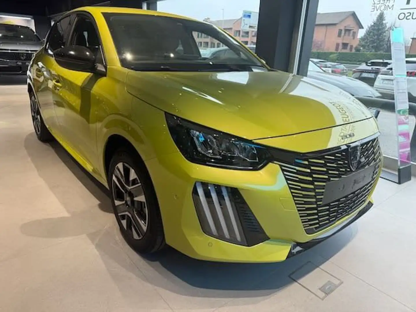 Peugeot 208 e- ALLURE - Motore Elettrico 136cv (100kW) Giallo - 2