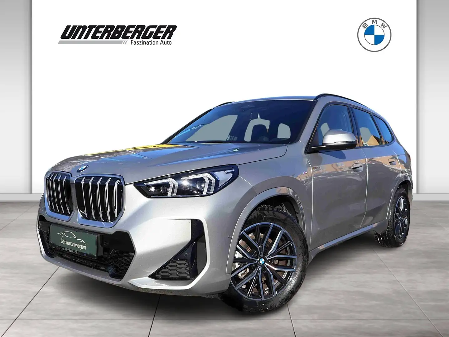 BMW X1 sDrive18i M-Sportpaket  DAB LED Shz Silber - 1