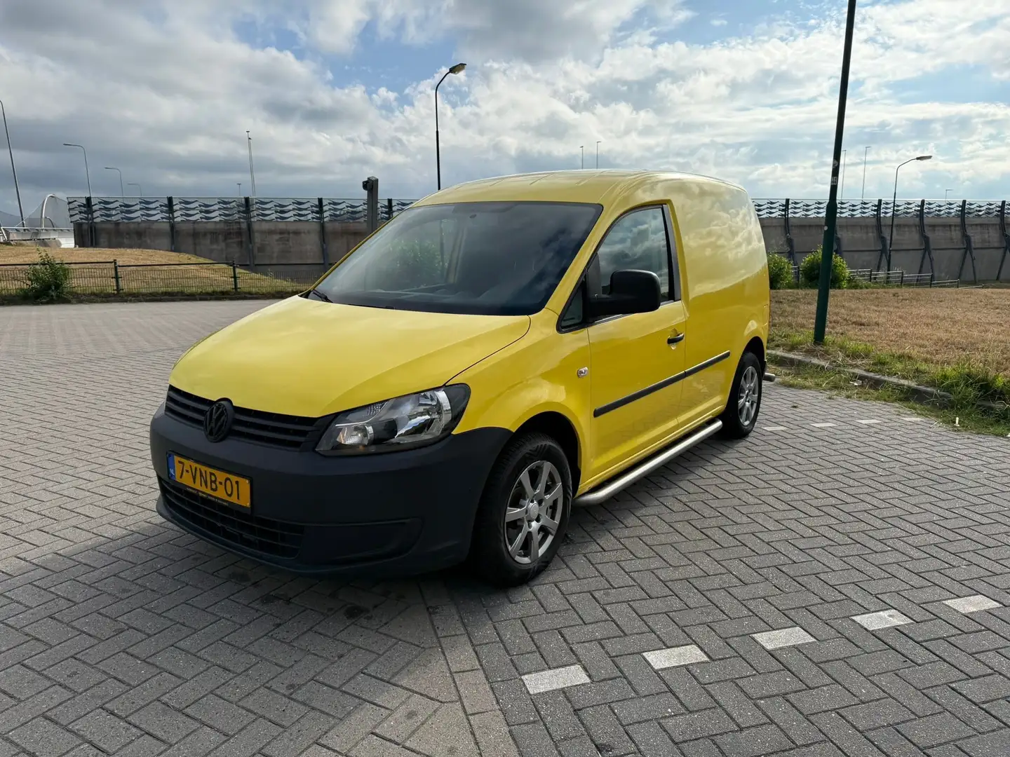 Volkswagen Caddy | MARGE | 1.6 TDI | 55KW | NAP | 2011 | Yellow - 1