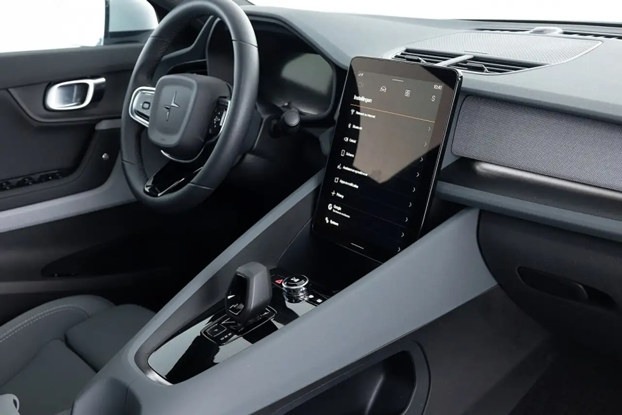 Polestar 2 2024