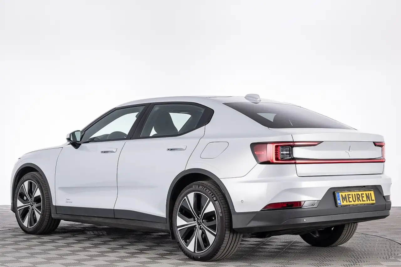 Polestar 2 2024