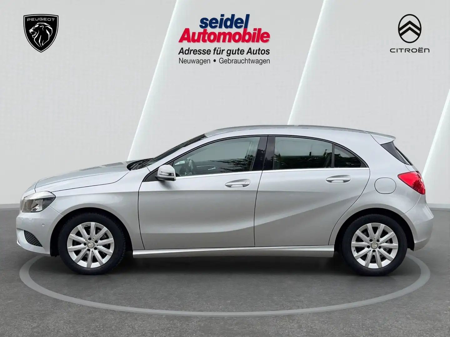 Mercedes-Benz A 180 BlueEfficiency Style, AUTOMATIK, SHZ, AHK Ezüst - 2