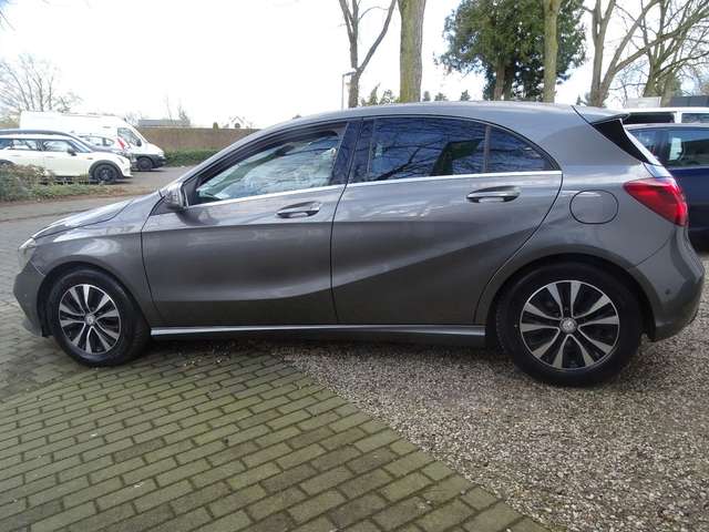 Mercedes-Benz A 180 A -Klasse A 180 Score PDC Klima
