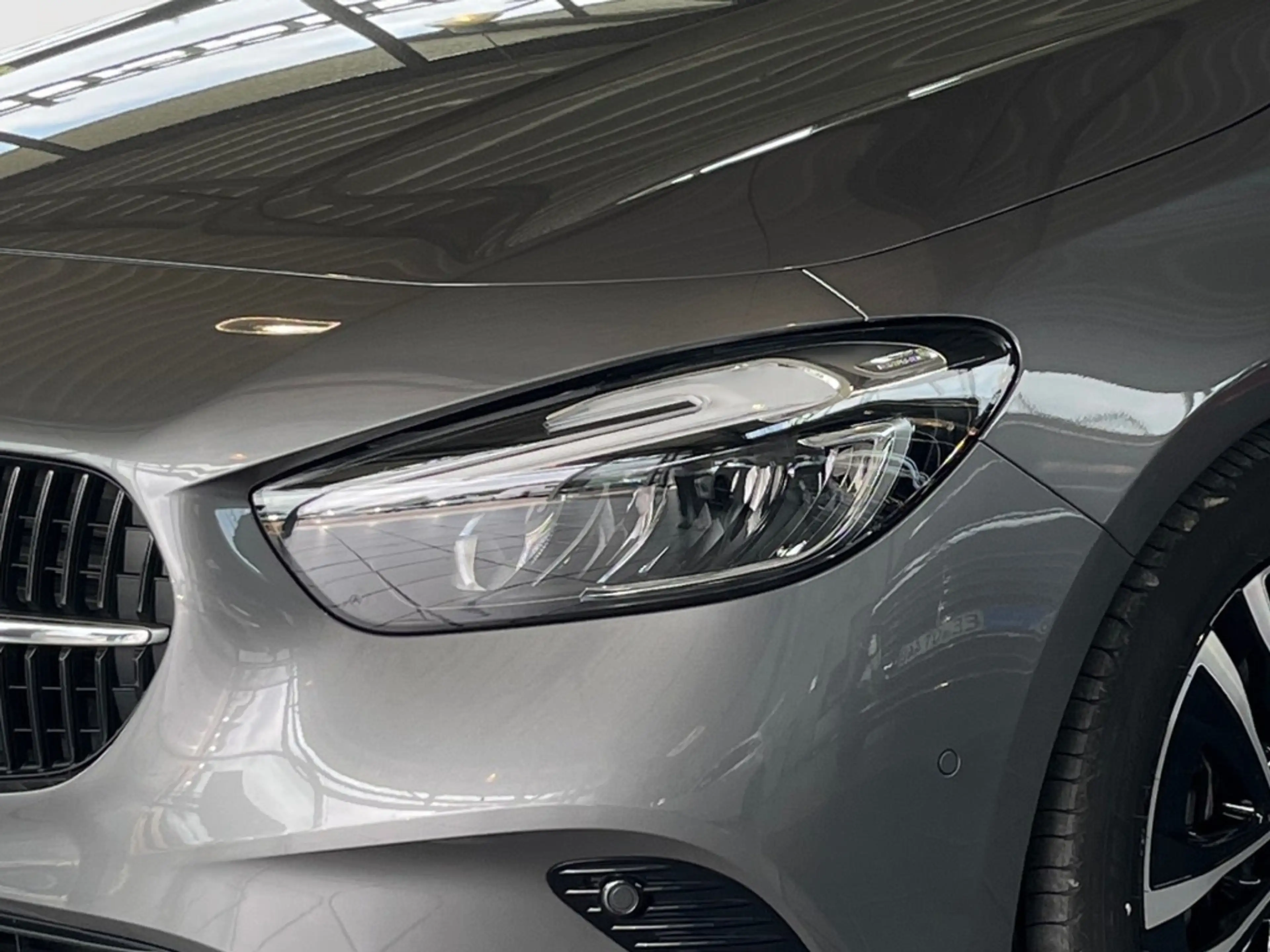 Mercedes-Benz B 220 4M Progressive Navi LED SHZ SpurH ParkAss — photo 5