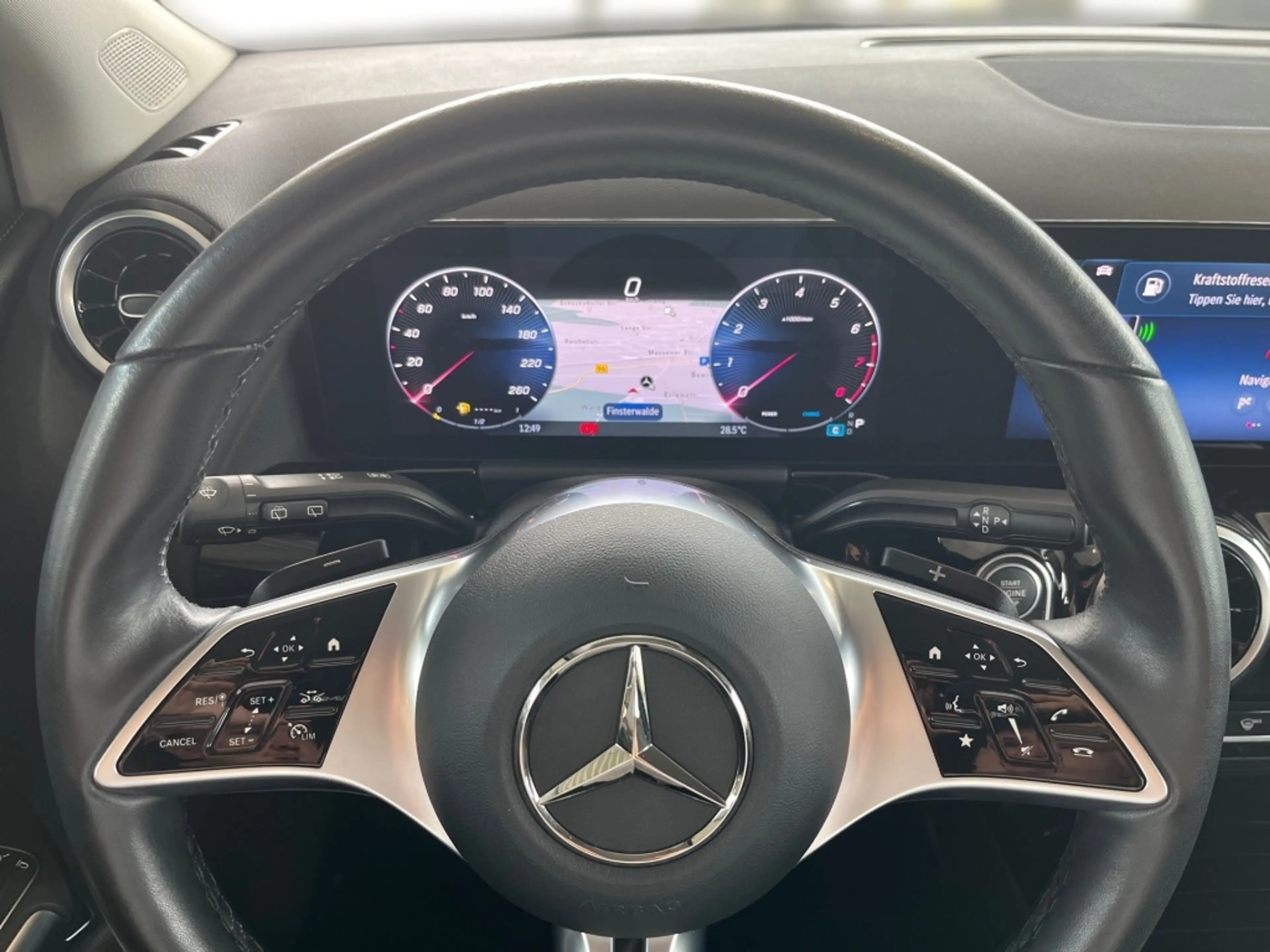 Mercedes-Benz B 220 4M Progressive Navi LED SHZ SpurH ParkAss — photo 9