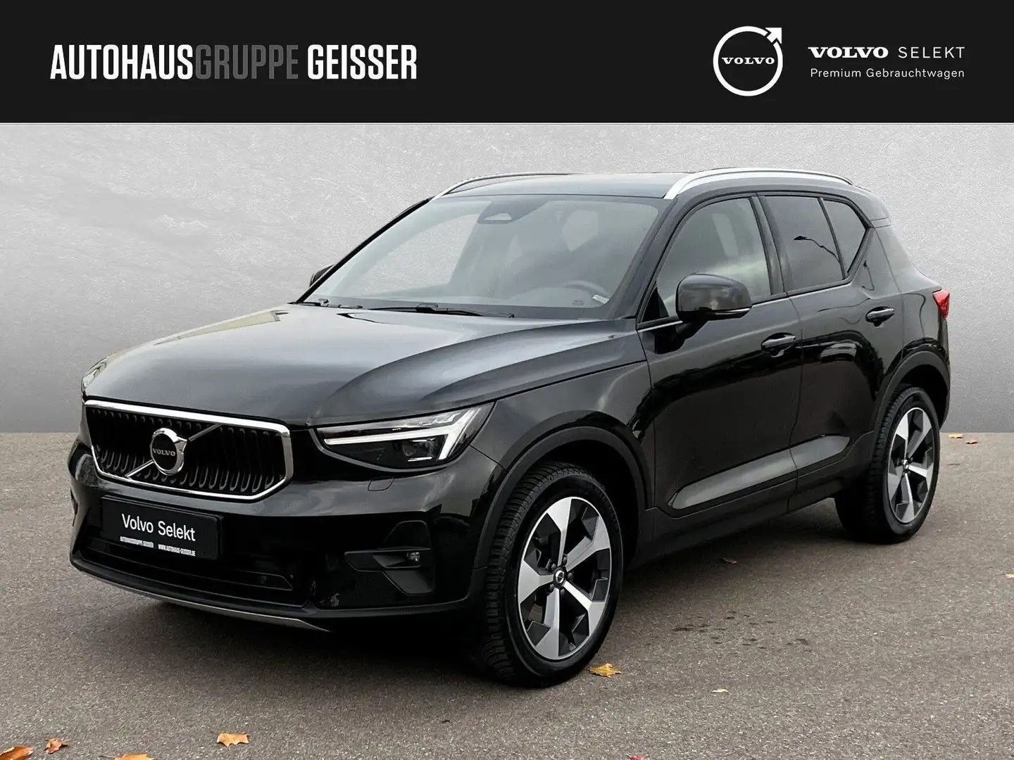 Volvo XC40 B3 Mild-Hybrid Core AHK LED Schwarz - 1