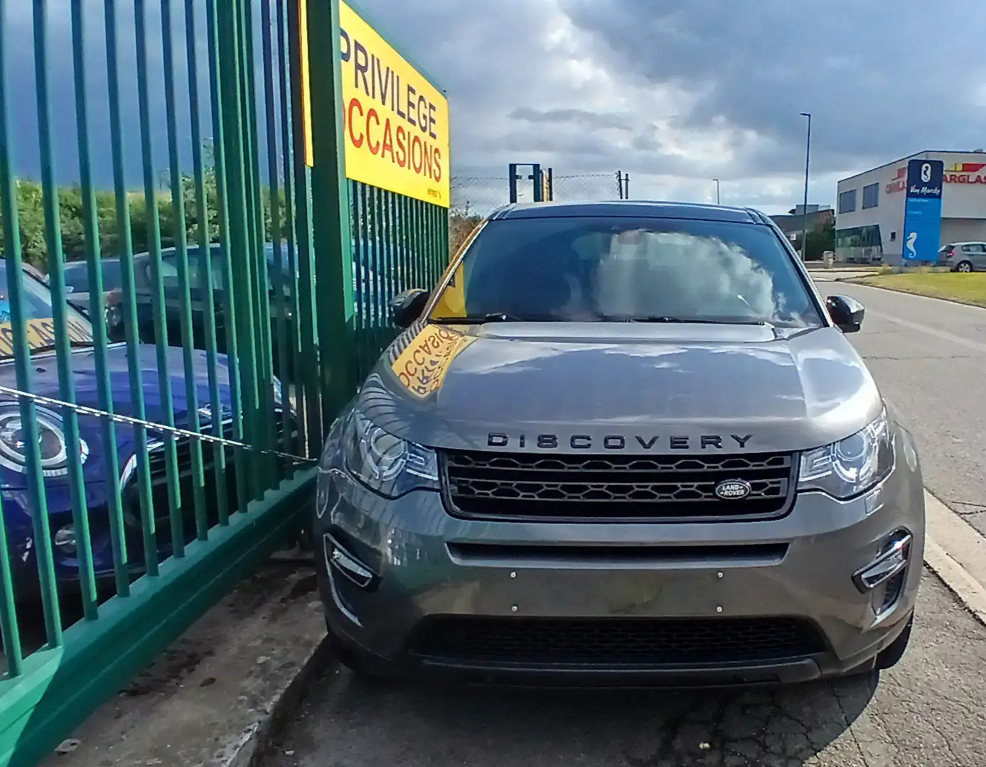 Land Rover Discovery Sport 20 TD4 HSE AUTOM CUIR TOIT PANO CAMERA JA ATT REM Gris - 2