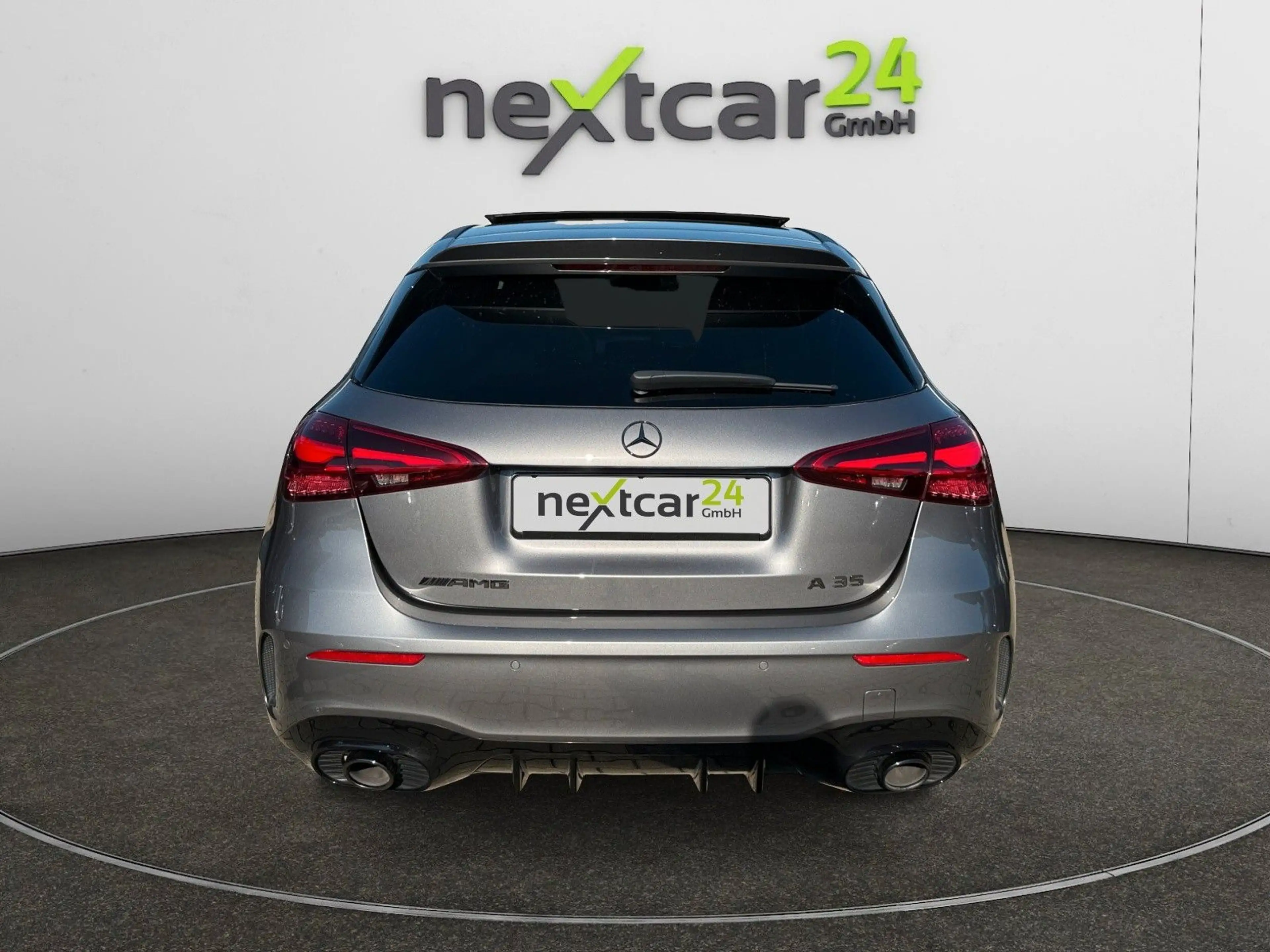 Mercedes-Benz A 35 AMG 4Matic — photo 4