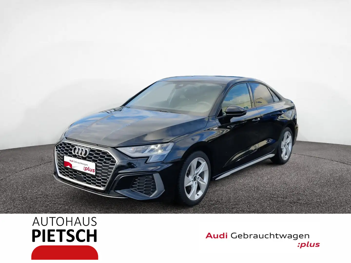 Audi A3 35 TFSI S-line Schwarz - 1