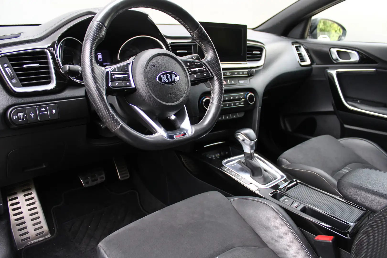 Kia ProCeed / pro_cee'd 1.4 T-GDI 140pk Automaat GT-Line | Panorama dak | Gris - 2