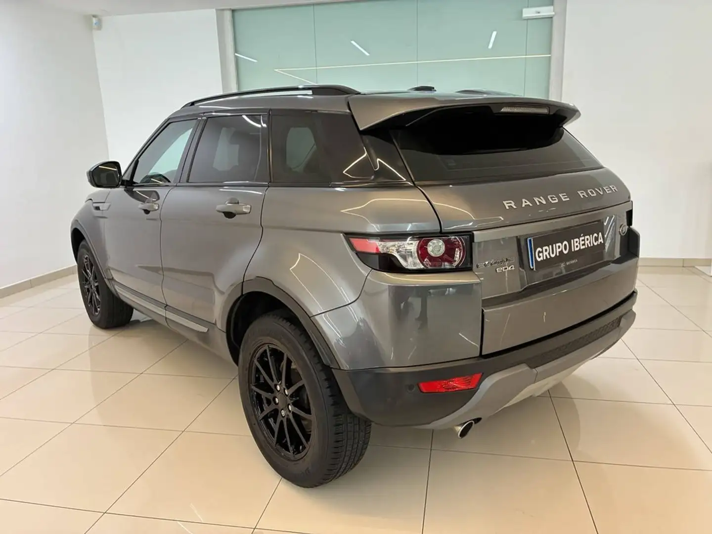 Land Rover Range Rover Evoque 2.2L eD4 Pure 4x2 Gris - 2