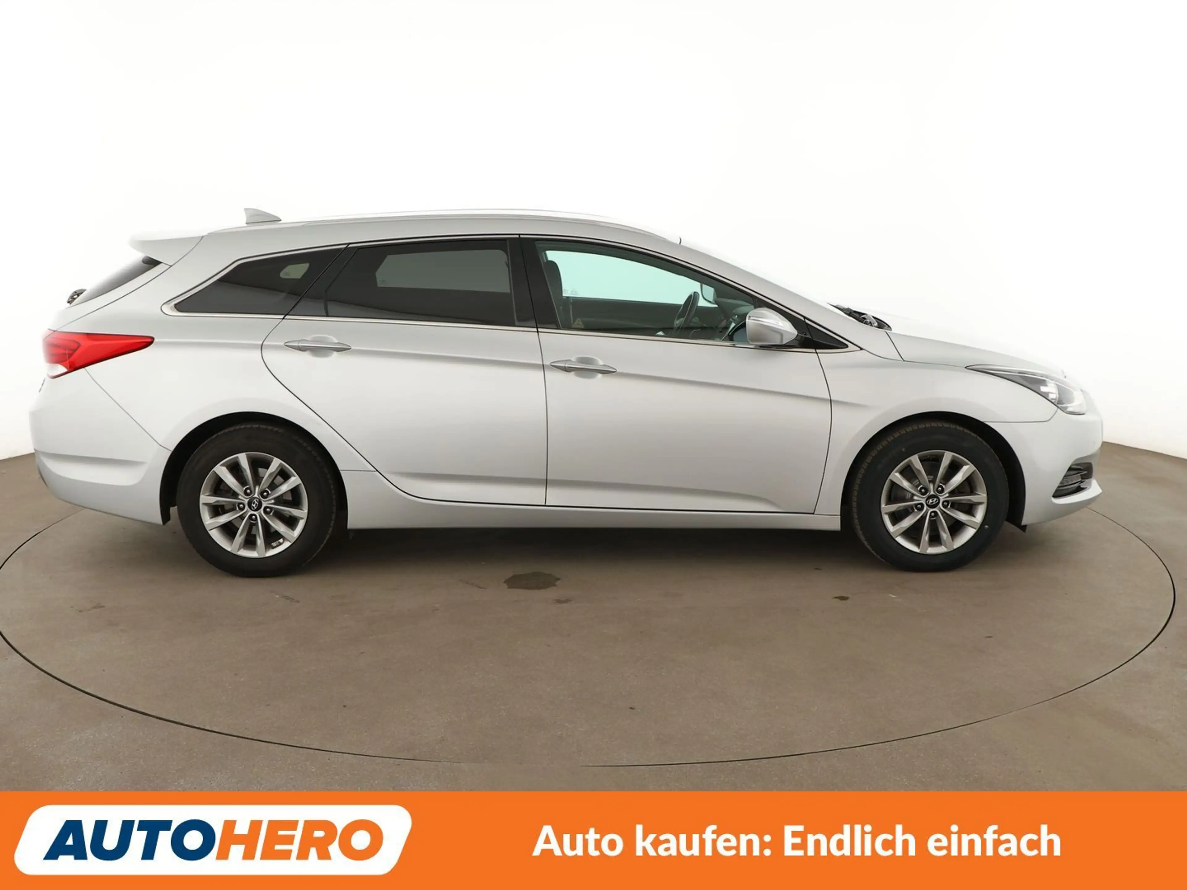 Hyundai i40 2.0 GDI Trend Aut.*NAVI*CAM*TEMPO*SHZ*ALU* — photo 7