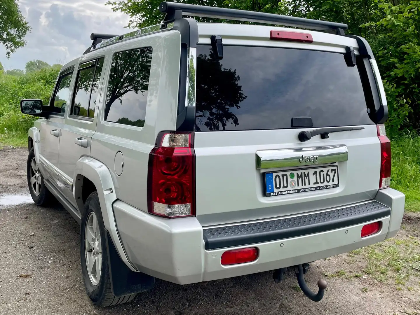 Jeep Commander Commander 3.0 CRD DPF Automatik Limited Silber - 2