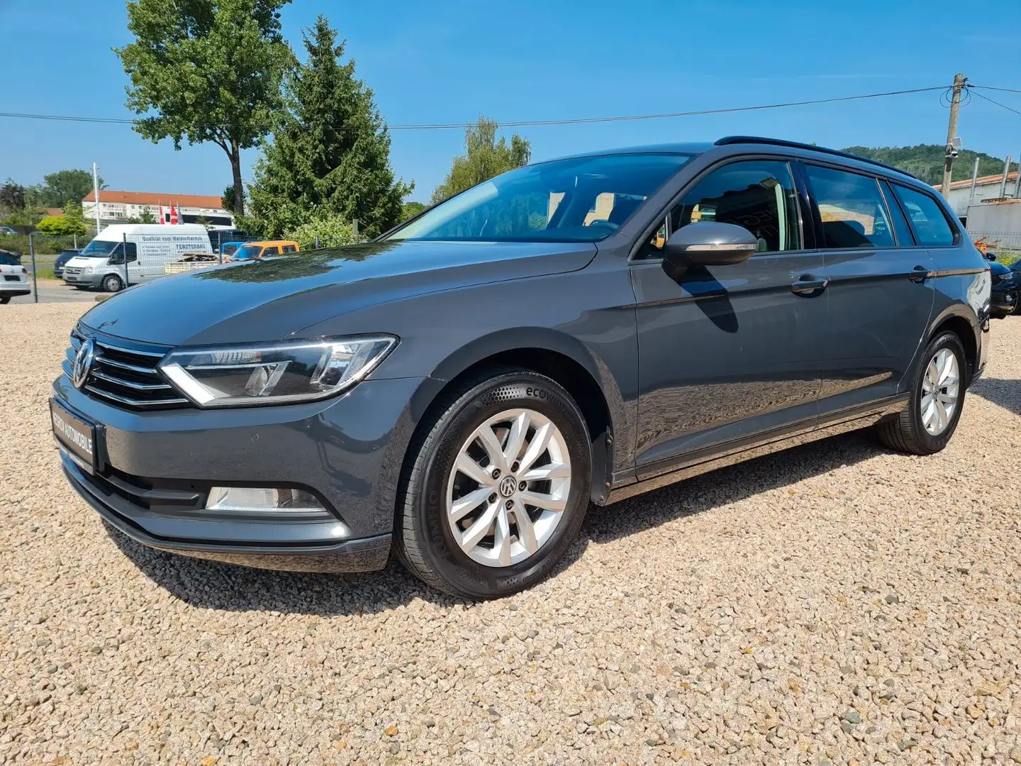 Volkswagen Passat Variant Trendline BMT/Start-Stopp Grijs - 1