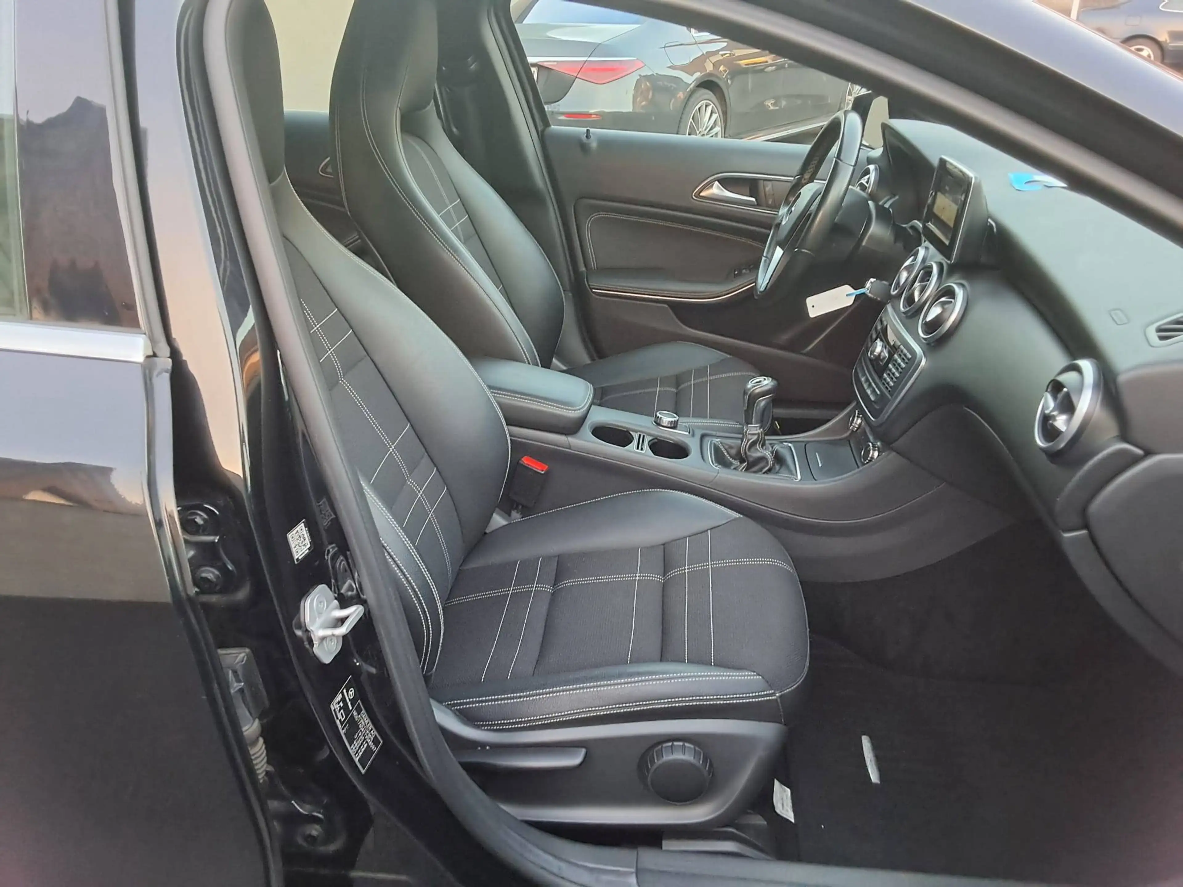 Mercedes-Benz A 180 1ste Eigenaar BT  Parkhulp voor & achter — photo 13